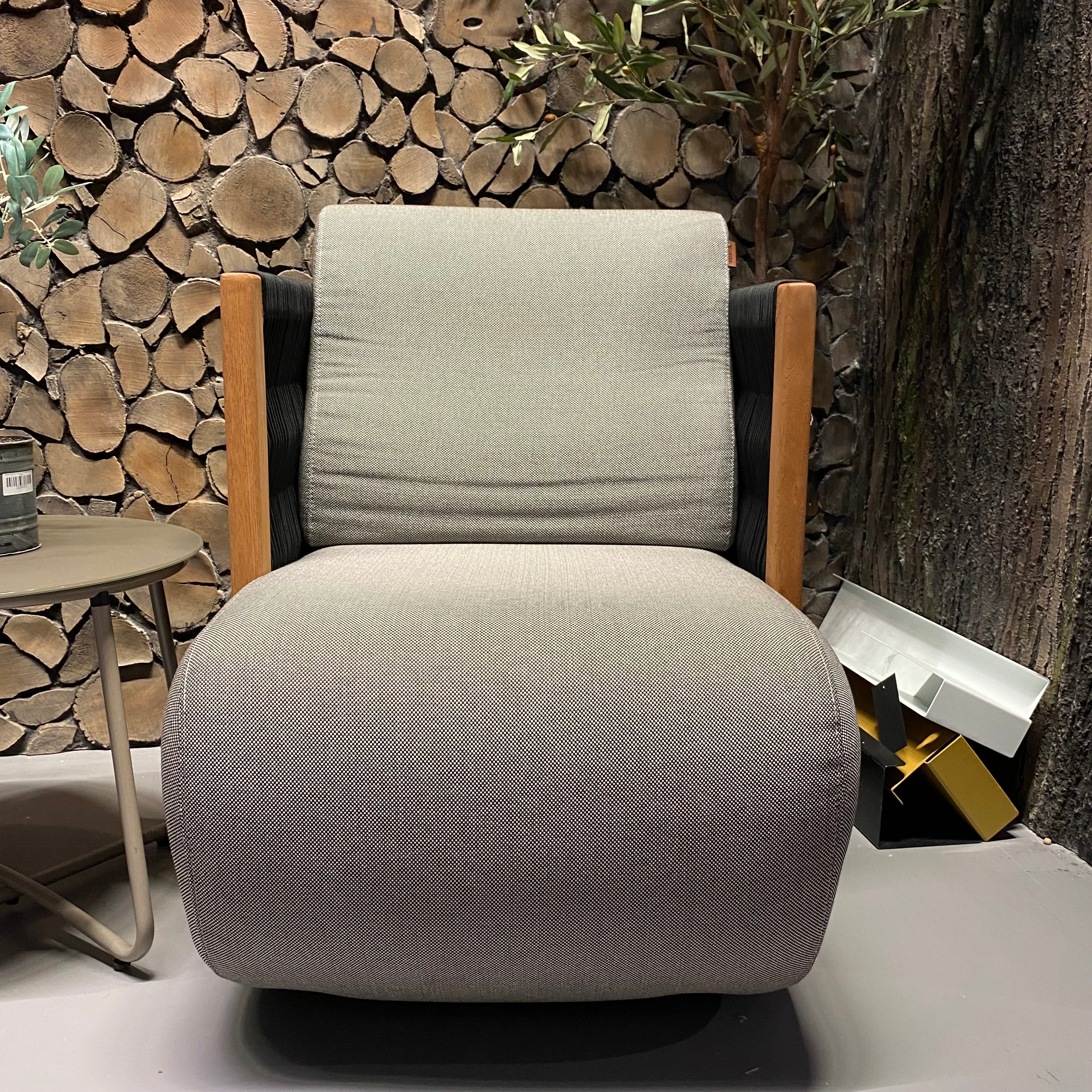 Display Item Gana Outdoor/ Indoor Armchair Gana-Sanc010Nakheel - Outdoor Chairs - ebarza Furniture UAE | Shop Modern Furniture in Abu Dhabi & Dubai - مفروشات ايبازرا في الامارات | تسوق اثاث عصري وديكورات مميزة في دبي وابوظبي