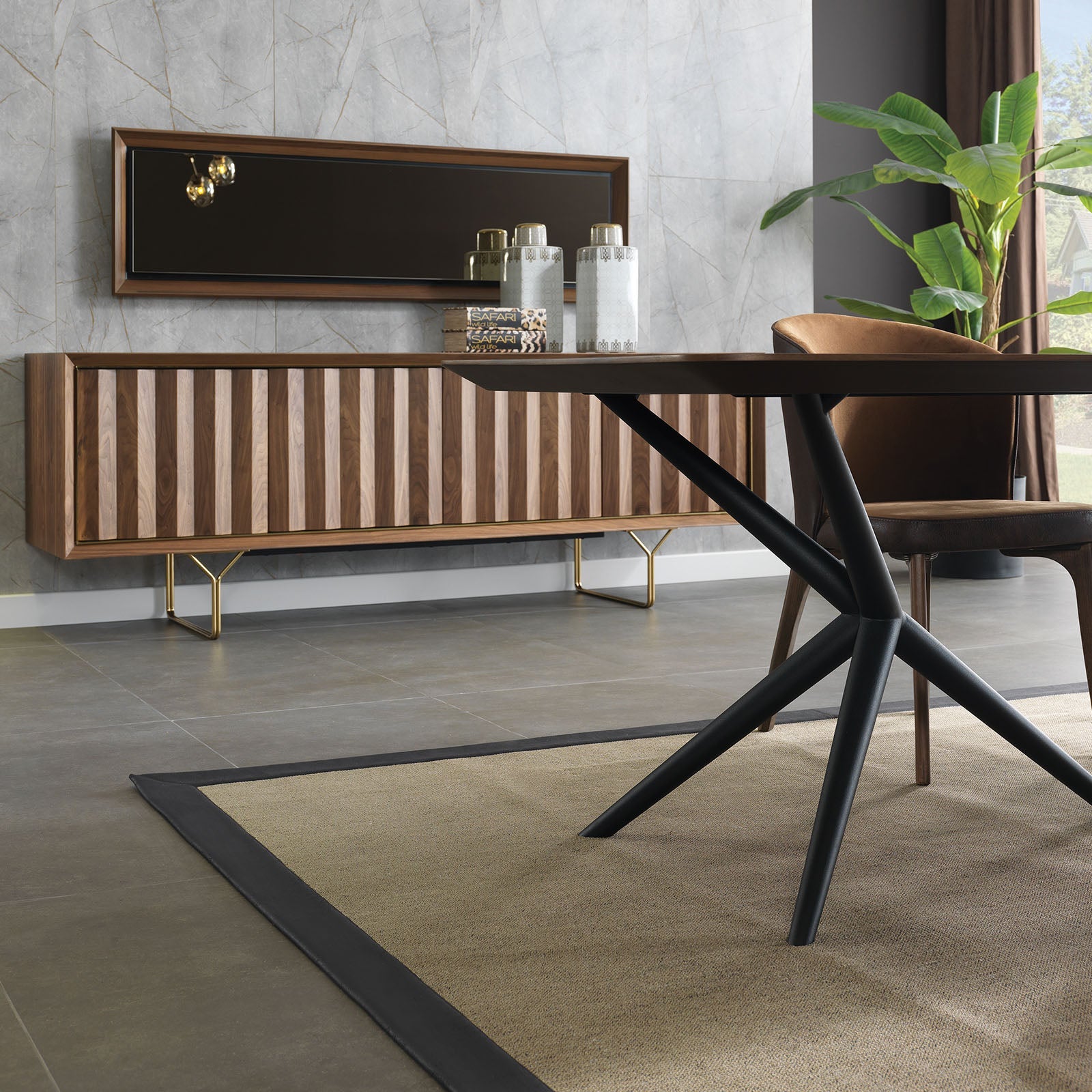 Display Item Ginda Side-board And Mirror Ginda009-Nakheel - DISPLAY ITEM - ebarza Furniture UAE | Shop Modern Furniture in Abu Dhabi & Dubai - مفروشات ايبازرا في الامارات | تسوق اثاث عصري وديكورات مميزة في دبي وابوظبي