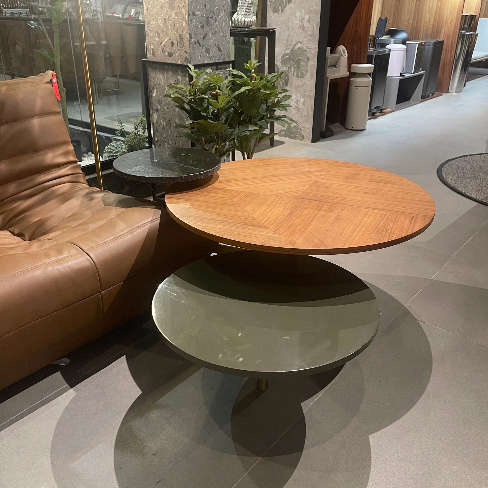 Display Item - Gizza Center Table Gza-Ct054YAS - DISPLAY ITEM - ebarza Furniture UAE | Shop Modern Furniture in Abu Dhabi & Dubai - مفروشات ايبازرا في الامارات | تسوق اثاث عصري وديكورات مميزة في دبي وابوظبي