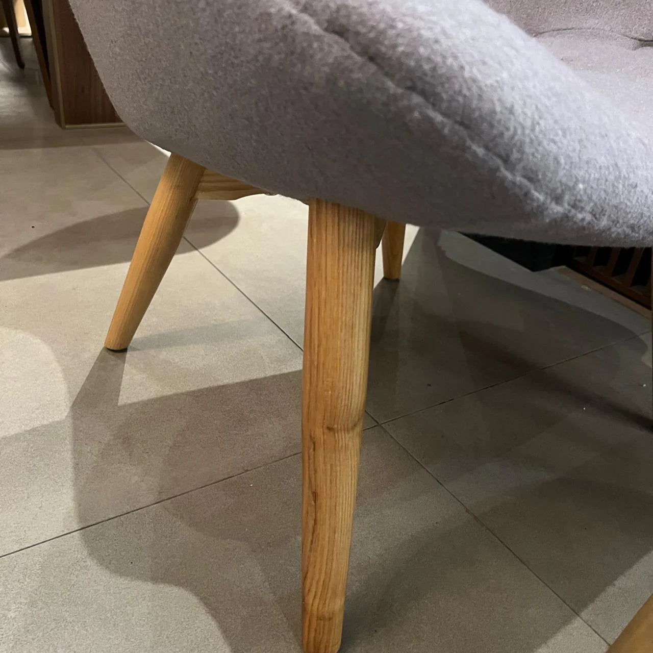 Display Item - Lounge Chair And Ottoman Bp8125-G-NAKHEEL - DISPLAY ITEM - ebarza Furniture UAE | Shop Modern Furniture in Abu Dhabi & Dubai - مفروشات ايبازرا في الامارات | تسوق اثاث عصري وديكورات مميزة في دبي وابوظبي