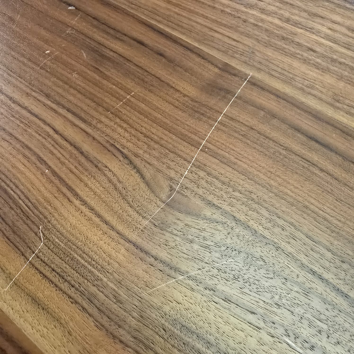 Display Item - Lucca Kristal Dining Table Krstl-Lucadt-YAS - DISPLAY ITEM - ebarza Furniture UAE | Shop Modern Furniture in Abu Dhabi & Dubai - مفروشات ايبازرا في الامارات | تسوق اثاث عصري وديكورات مميزة في دبي وابوظبي