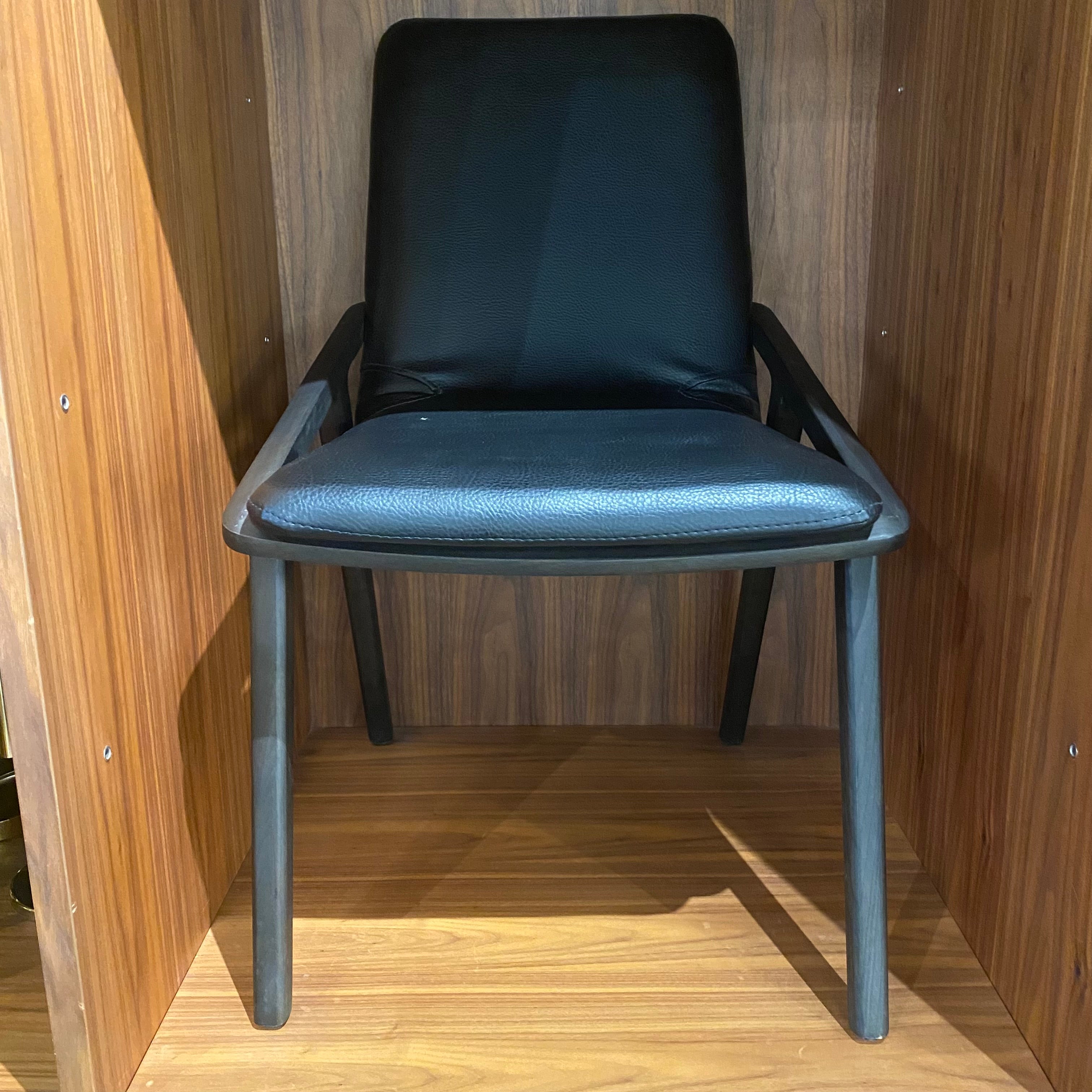 Display Item - Miranda Solid Ash Wood Chair Miranda-B-0705-Nakheel - DISPLAY ITEM - ebarza Furniture UAE | Shop Modern Furniture in Abu Dhabi & Dubai - مفروشات ايبازرا في الامارات | تسوق اثاث عصري وديكورات مميزة في دبي وابوظبي