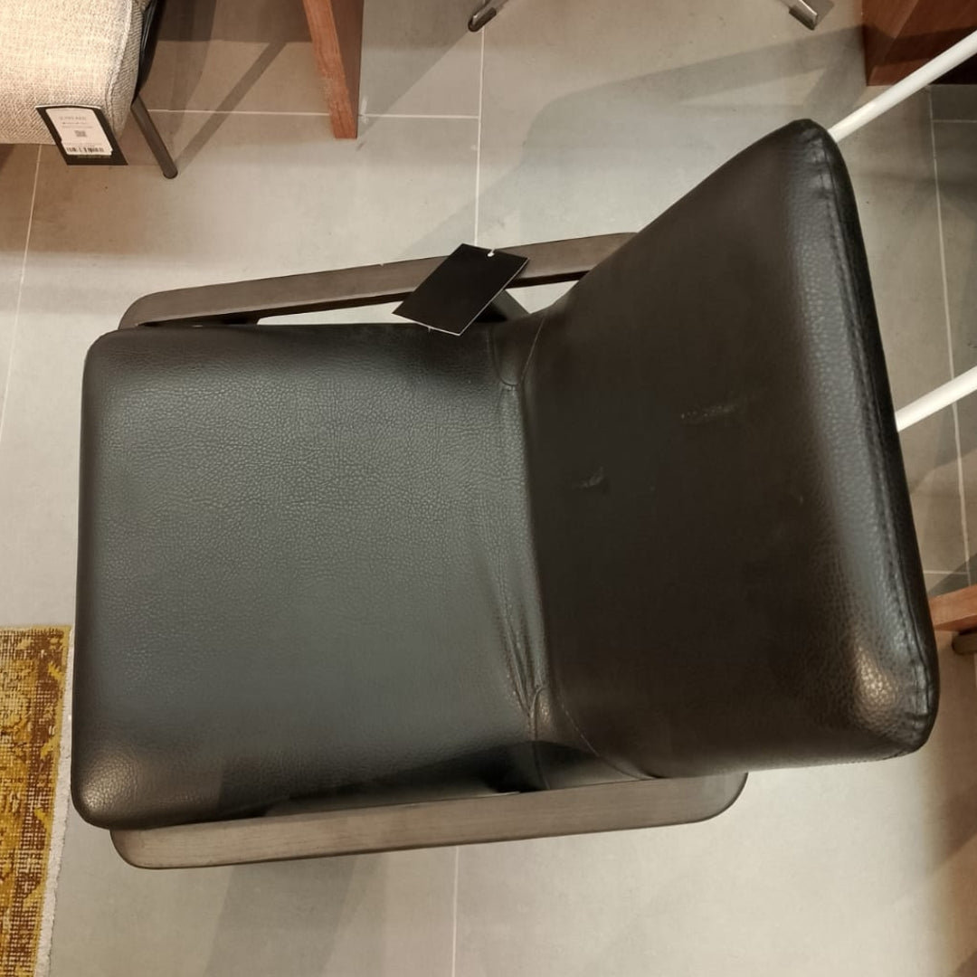 Display Item - Miranda Solid Ash Wood Chair Miranda-B-0705-YAS - DISPLAY ITEM - ebarza Furniture UAE | Shop Modern Furniture in Abu Dhabi & Dubai - مفروشات ايبازرا في الامارات | تسوق اثاث عصري وديكورات مميزة في دبي وابوظبي