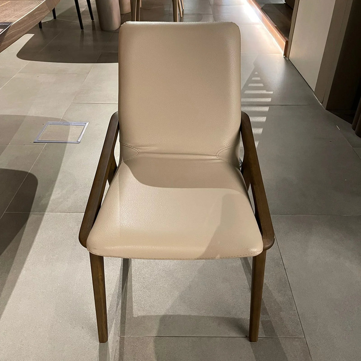 Display Item - Miranda Solid Ash Wood Chair Miranda-W-2618 - YAS - DISPLAY ITEM - ebarza Furniture UAE | Shop Modern Furniture in Abu Dhabi & Dubai - مفروشات ايبازرا في الامارات | تسوق اثاث عصري وديكورات مميزة في دبي وابوظبي