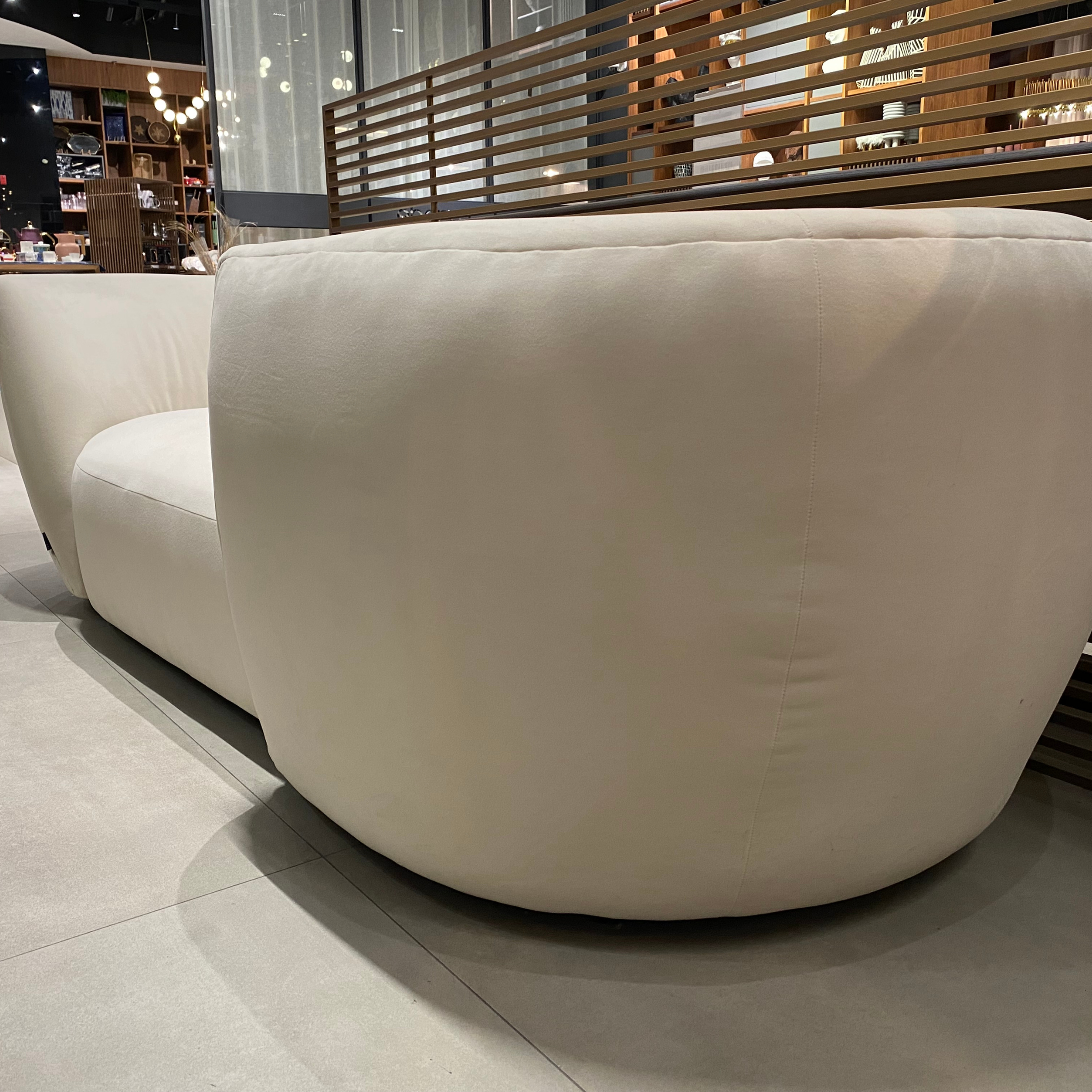 Display Item - Modern Chaise Lounger - Crème 18079ENakheel - DISPLAY ITEM - ebarza Furniture UAE | Shop Modern Furniture in Abu Dhabi & Dubai - مفروشات ايبازرا في الامارات | تسوق اثاث عصري وديكورات مميزة في دبي وابوظبي