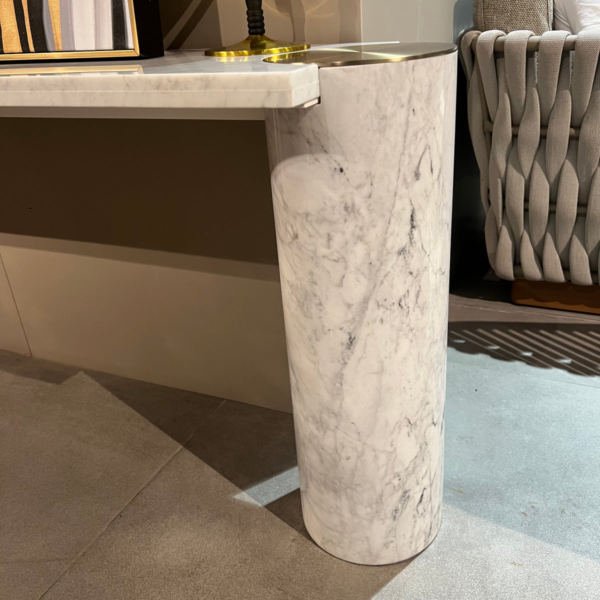 Display Item - Natural Marble Console 165cm Table Dz463Dt-C Nakheel - DISPLAY ITEM - ebarza Furniture UAE | Shop Modern Furniture in Abu Dhabi & Dubai - مفروشات ايبازرا في الامارات | تسوق اثاث عصري وديكورات مميزة في دبي وابوظبي