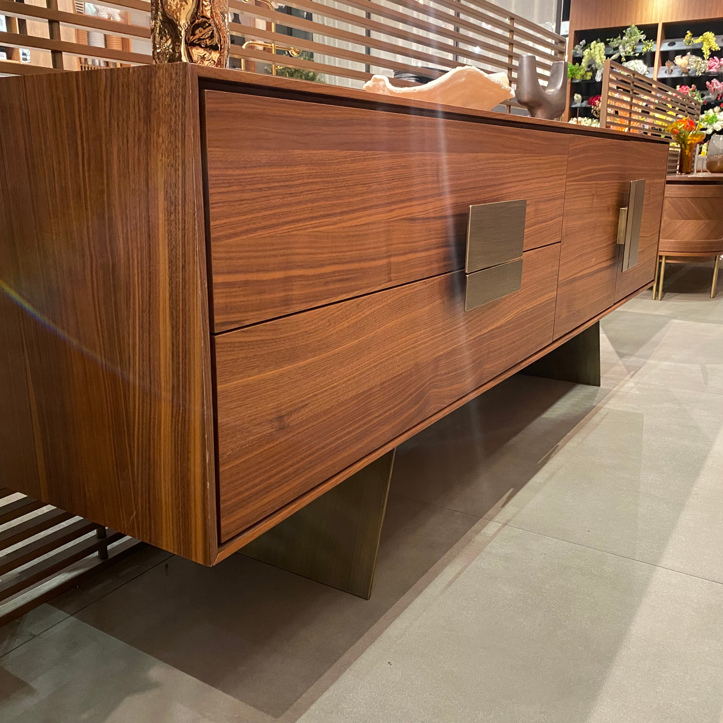 Display Item - Next Side-Board Next002 Nakheel - DISPLAY ITEM - ebarza Furniture UAE | Shop Modern Furniture in Abu Dhabi & Dubai - مفروشات ايبازرا في الامارات | تسوق اثاث عصري وديكورات مميزة في دبي وابوظبي