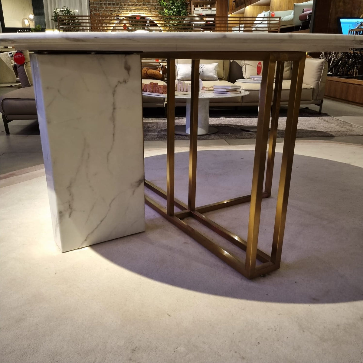 Display Item - Niort Round Dining Table Tg-395-YAS - DISPLAY ITEM - ebarza Furniture UAE | Shop Modern Furniture in Abu Dhabi & Dubai - مفروشات ايبازرا في الامارات | تسوق اثاث عصري وديكورات مميزة في دبي وابوظبي