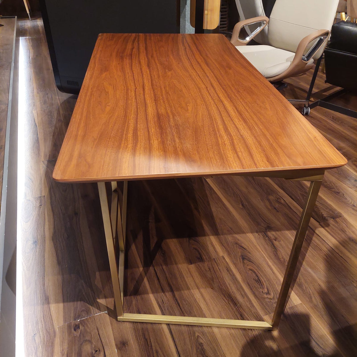 Display item featuring the Nord Desk 146 cm by Beacon Civil, shown in a modern workspace setting.