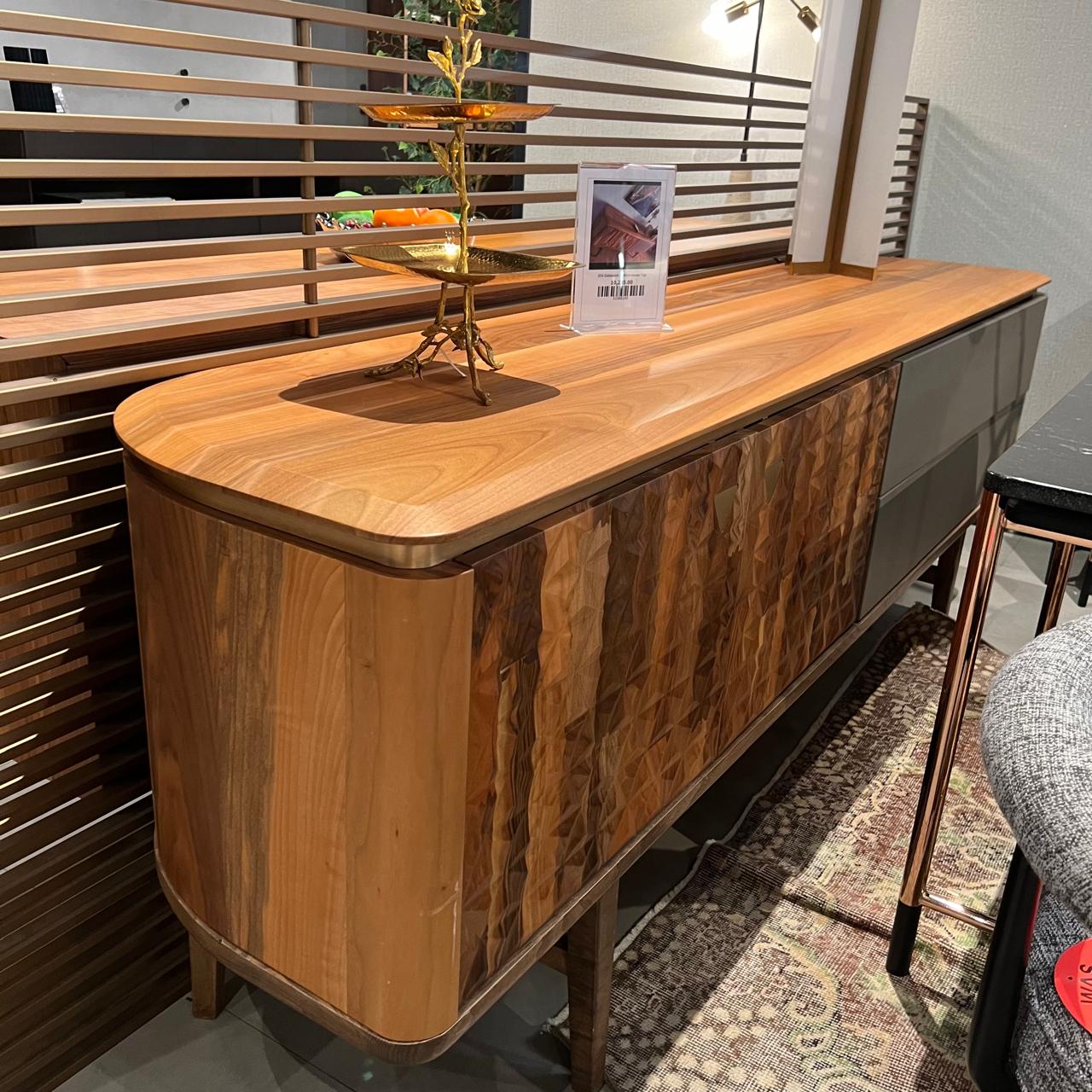 Display Item - Zen Sideboard Zen003-Veneer-Top-NAKHEEL - DISPLAY ITEM - ebarza Furniture UAE | Shop Modern Furniture in Abu Dhabi & Dubai - مفروشات ايبازرا في الامارات | تسوق اثاث عصري وديكورات مميزة في دبي وابوظبي