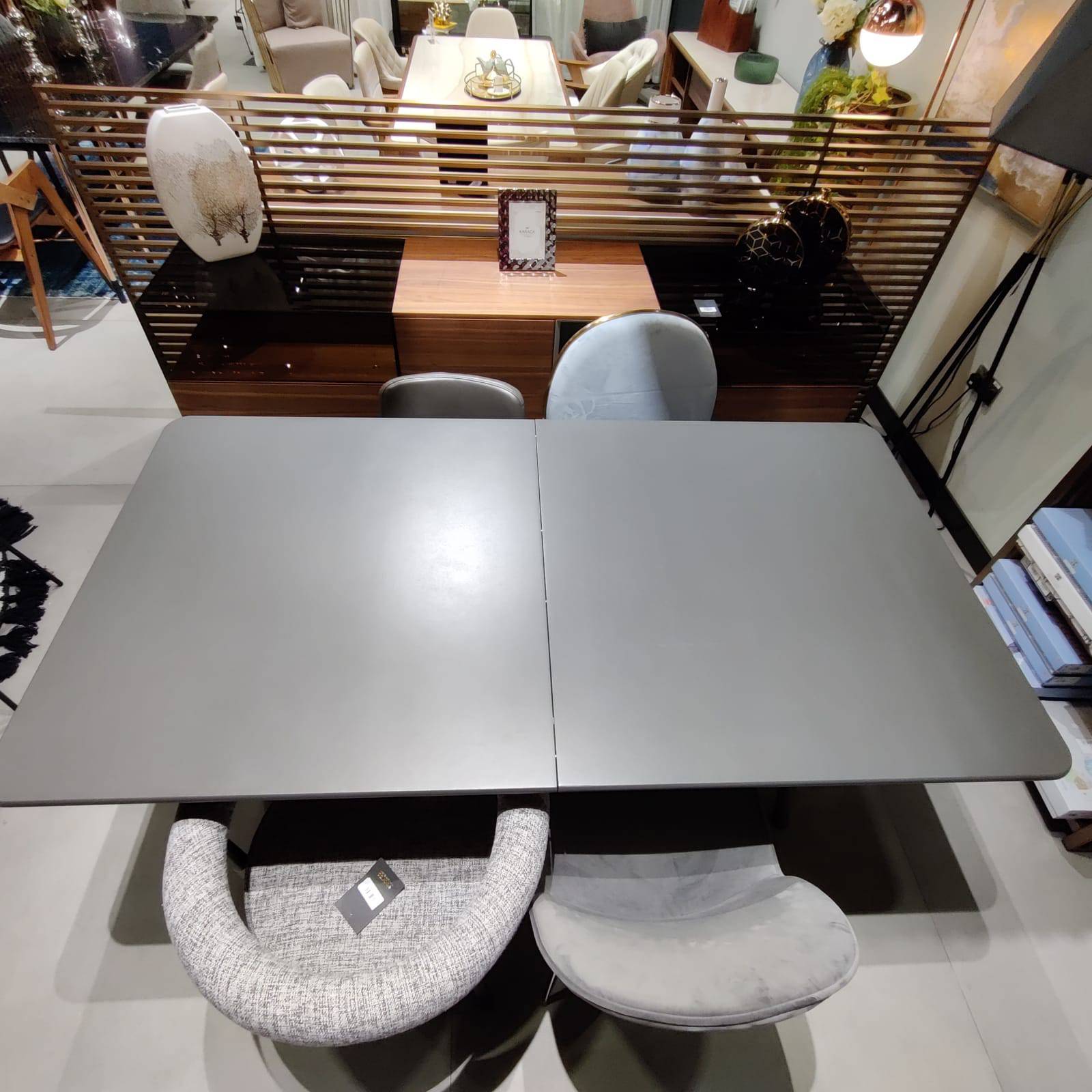 Display Piece - Vela Dining Table Vela005 - DISPLAY ITEM - ebarza Furniture UAE | Shop Modern Furniture in Abu Dhabi & Dubai - مفروشات ايبازرا في الامارات | تسوق اثاث عصري وديكورات مميزة في دبي وابوظبي