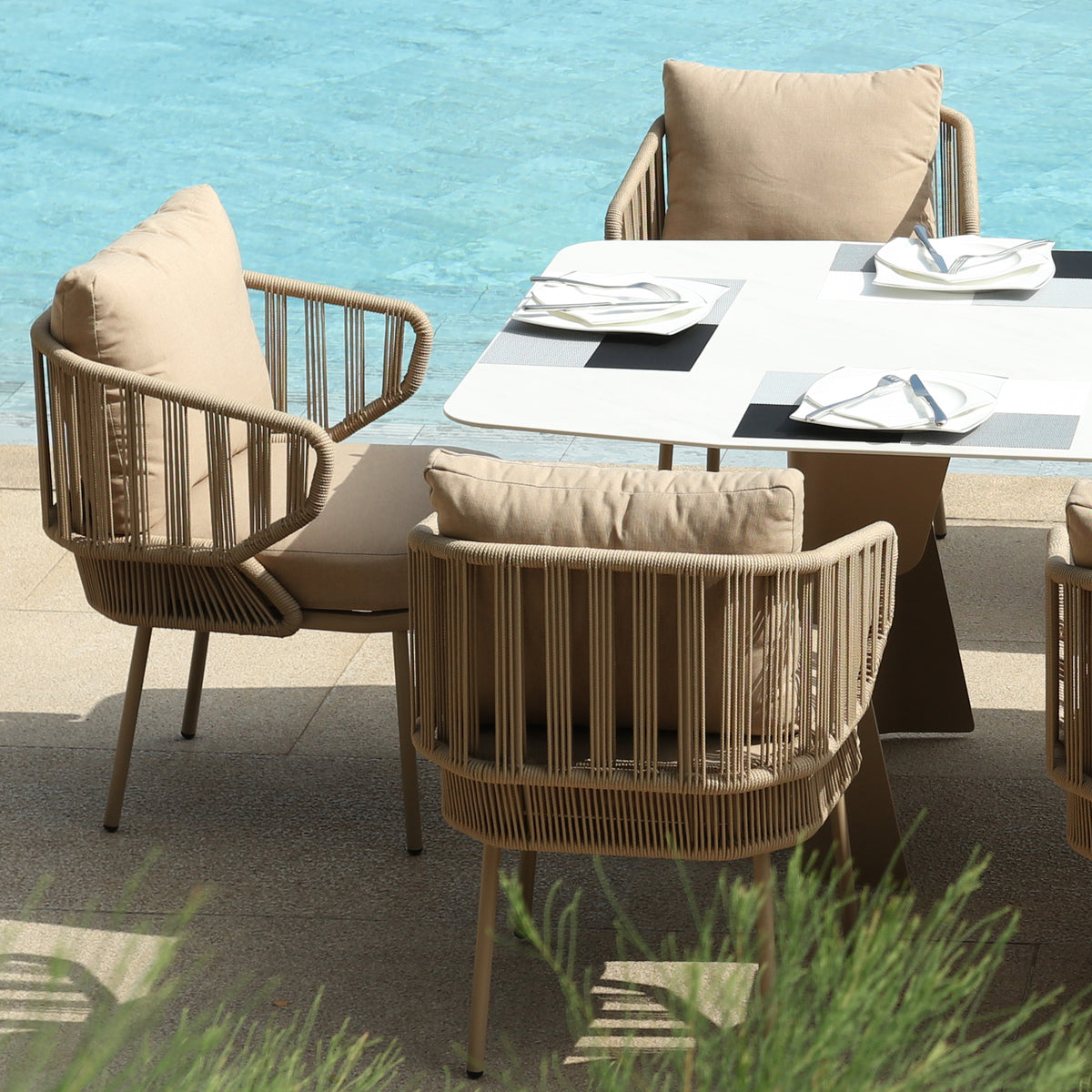 Embrace Outdoor Dining Chair MYX-DC1040 - Outdoor Chairs - ebarza Furniture UAE | Shop Modern Furniture in Abu Dhabi & Dubai - مفروشات ايبازرا في الامارات | تسوق اثاث عصري وديكورات مميزة في دبي وابوظبي