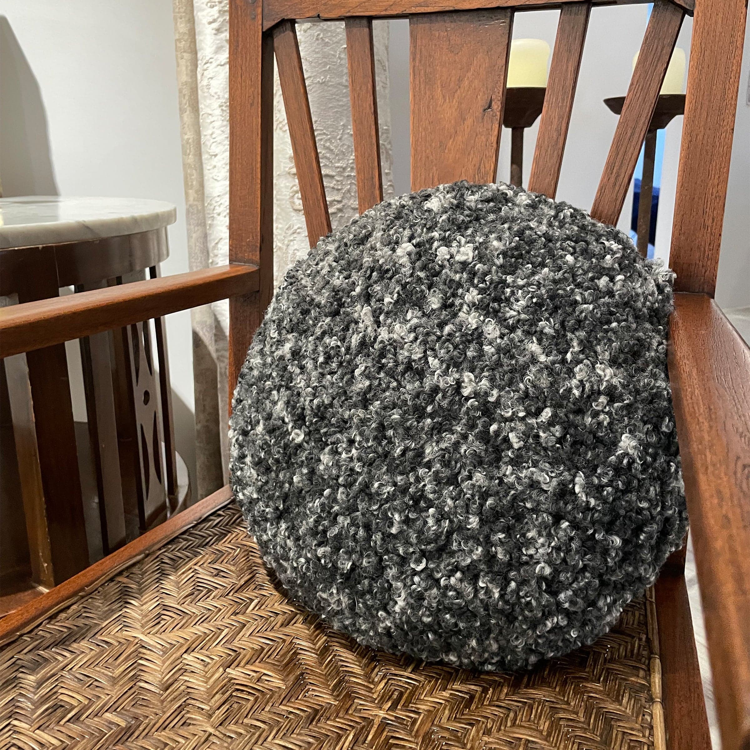 Pre-order 35 Days Delivery Eva Plush Round Cushion D 40Cm Ecc-047 - Cushions - ebarza Furniture UAE | Shop Modern Furniture in Abu Dhabi & Dubai - مفروشات ايبازرا في الامارات | تسوق اثاث عصري وديكورات مميزة في دبي وابوظبي