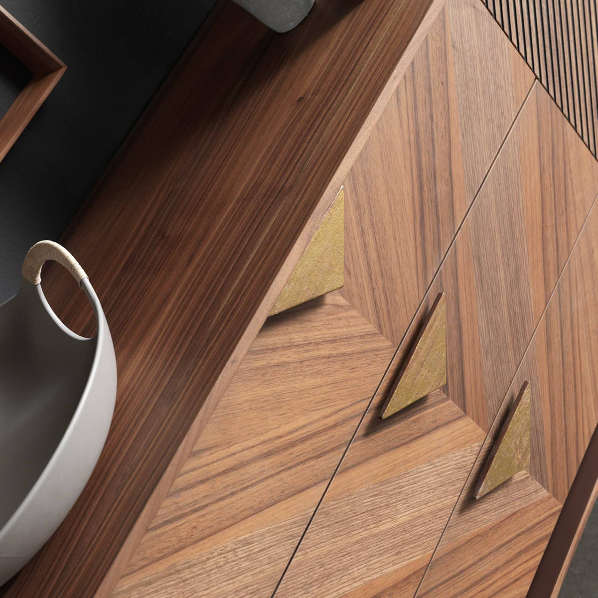 Display image of Florya extendable dining table by YOL LIVING, showcasing the table's sleek design and extendable feature.