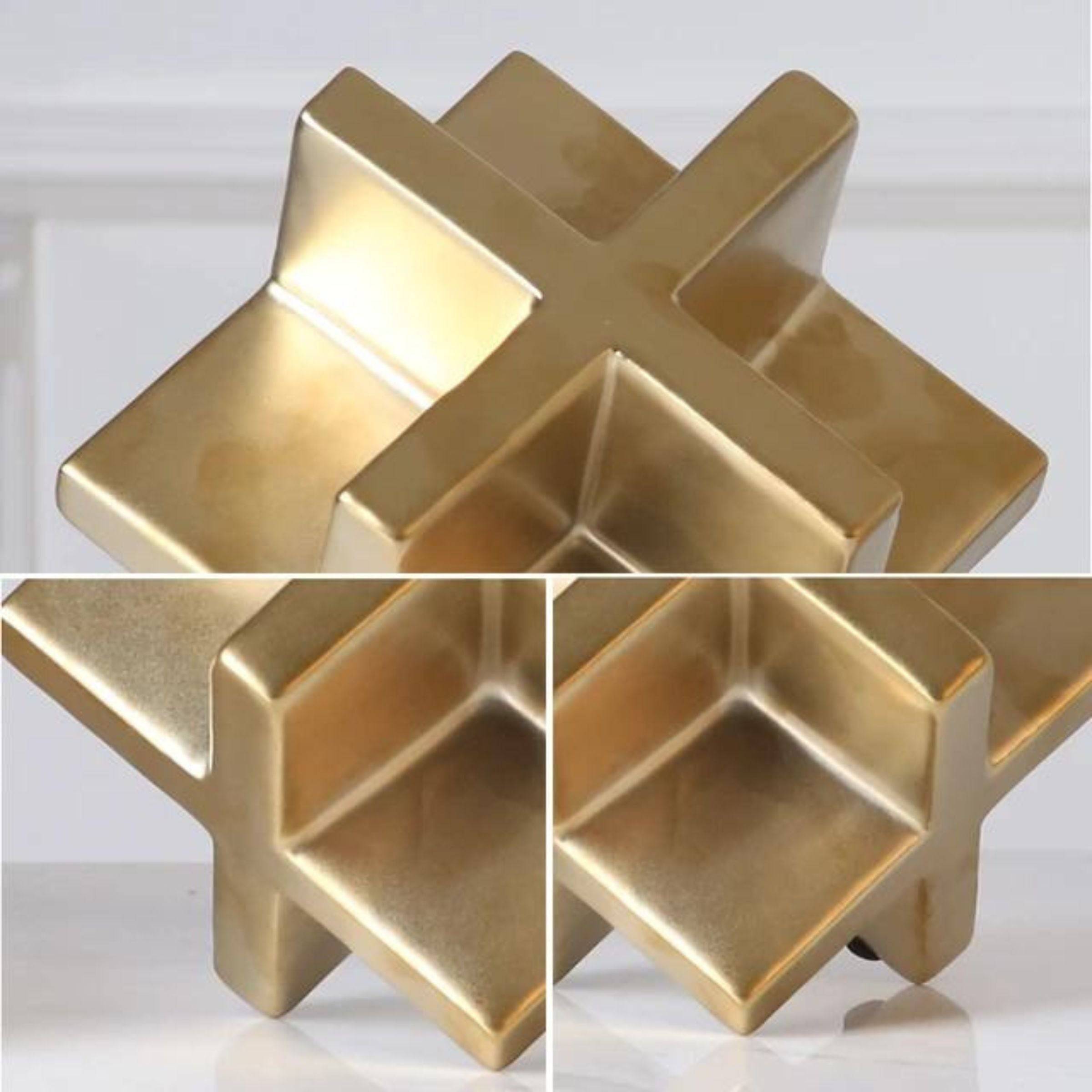 Gold Ceramic Square Orb - Large Faad01A -  Home Decor Figurines | كرة مربعة من السيراميك الذهبي - كبيرة - ebarza Furniture UAE | Shop Modern Furniture in Abu Dhabi & Dubai - مفروشات ايبازرا في الامارات | تسوق اثاث عصري وديكورات مميزة في دبي وابوظبي