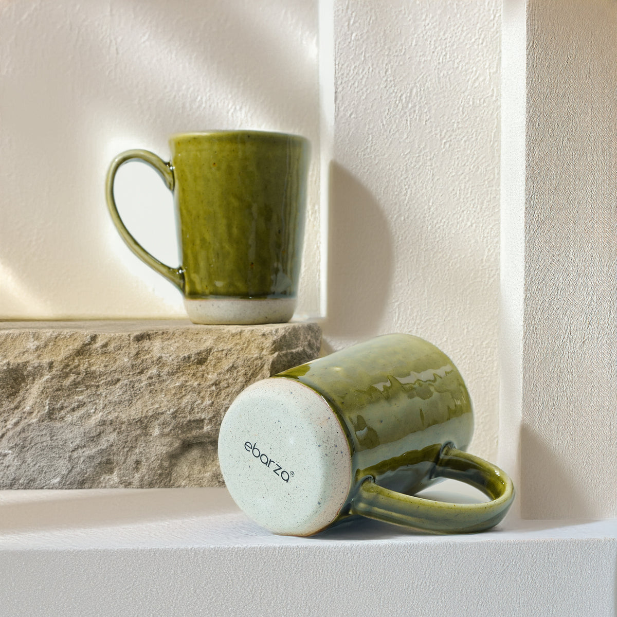 Green Beacon Greeny Mug HZ1299 with a smooth green ceramic finish, designed for hot beverages and comfortable handling.