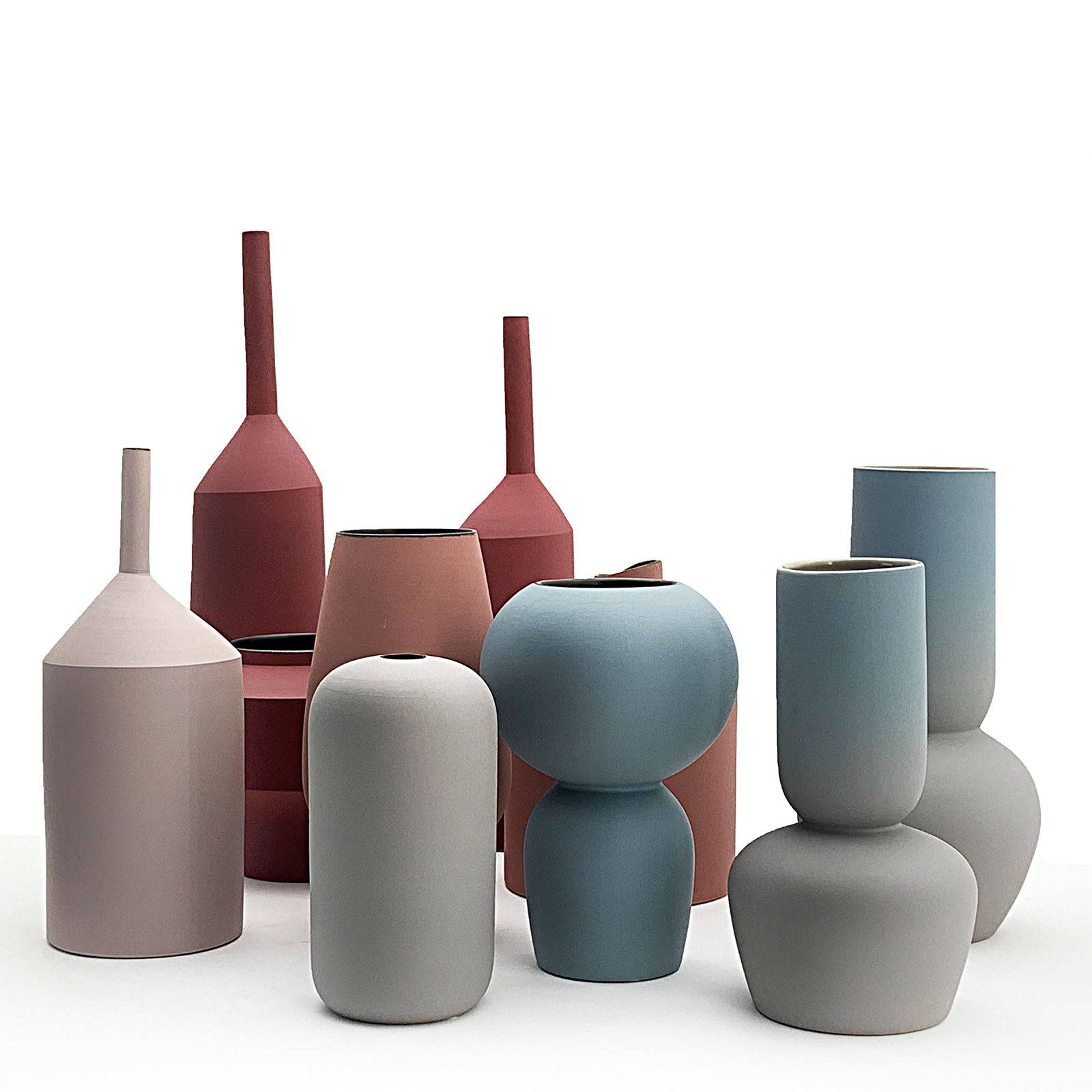 Handmade Ceramic Vase 19238-M-C17 - Vases - ebarza Furniture UAE | Shop Modern Furniture in Abu Dhabi & Dubai - مفروشات ايبازرا في الامارات | تسوق اثاث عصري وديكورات مميزة في دبي وابوظبي