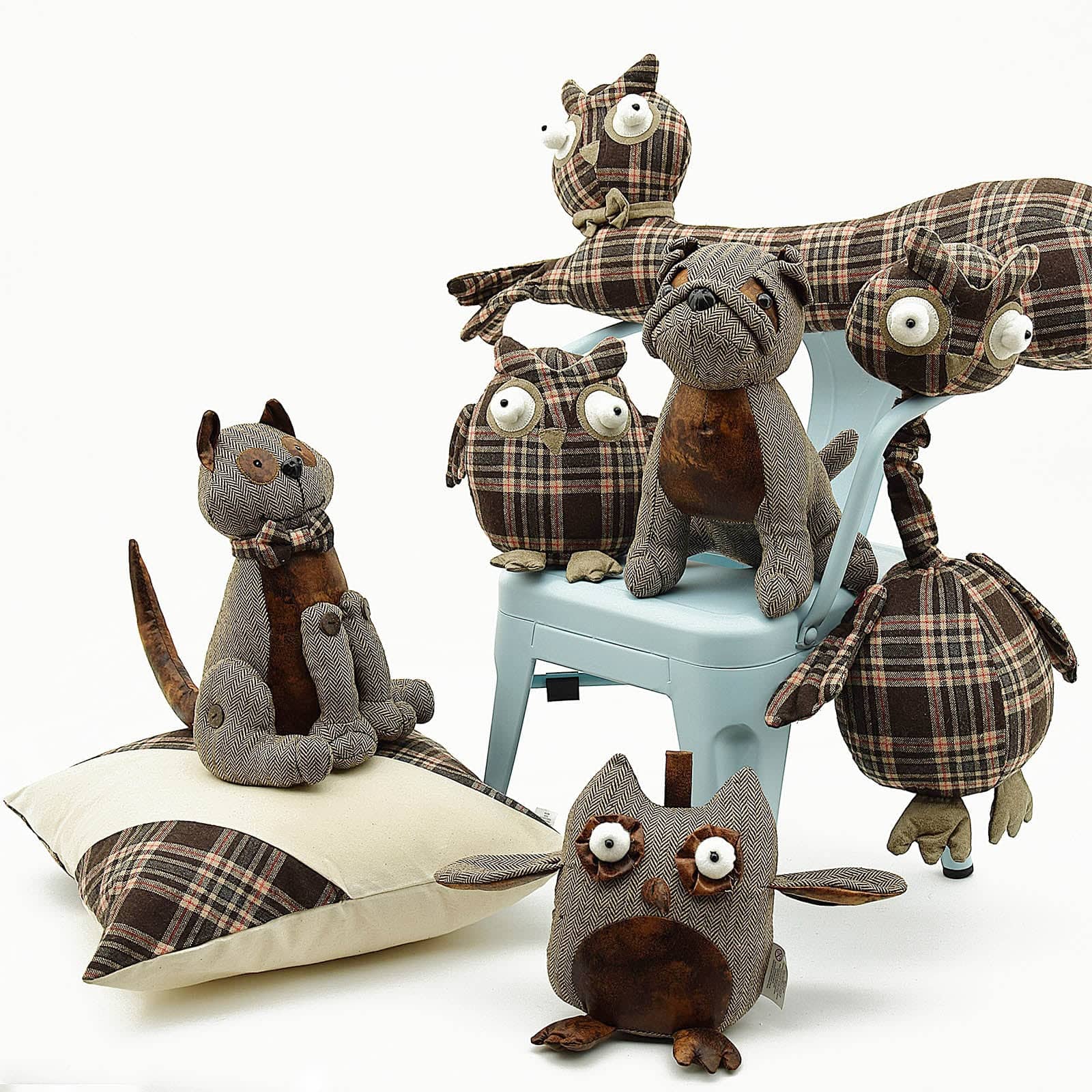 Handmade Cute Cat Decorative Doll/Door Stopper T15030B - Doll/Door stopper - ebarza Furniture UAE | Shop Modern Furniture in Abu Dhabi & Dubai - مفروشات ايبازرا في الامارات | تسوق اثاث عصري وديكورات مميزة في دبي وابوظبي