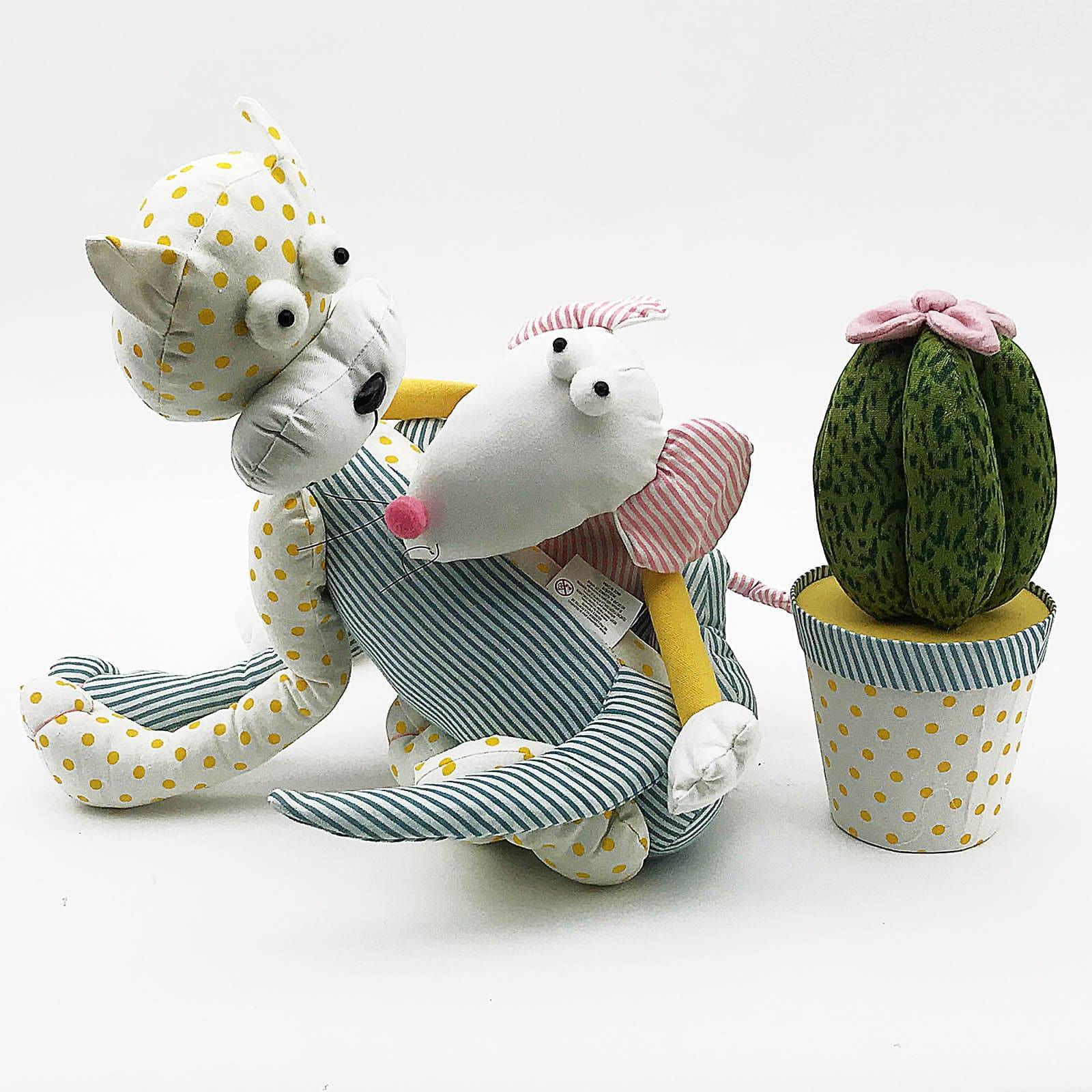 Handmade Cute Cat Decorative Doll/Door Stopper T18002 - Doll/Door stopper - ebarza Furniture UAE | Shop Modern Furniture in Abu Dhabi & Dubai - مفروشات ايبازرا في الامارات | تسوق اثاث عصري وديكورات مميزة في دبي وابوظبي