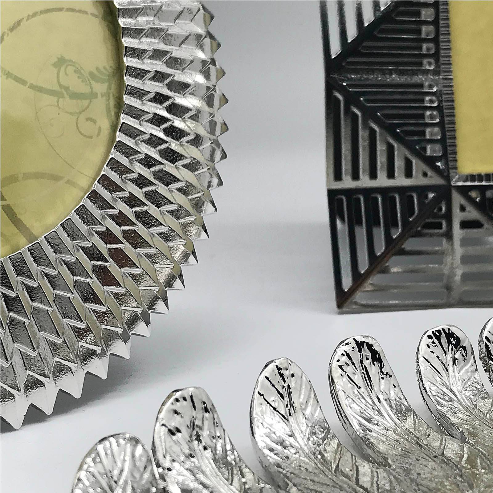 Handmade Zinc Napkin Ring Chrome 79919A000 - Napkin Rings - ebarza Furniture UAE | Shop Modern Furniture in Abu Dhabi & Dubai - مفروشات ايبازرا في الامارات | تسوق اثاث عصري وديكورات مميزة في دبي وابوظبي