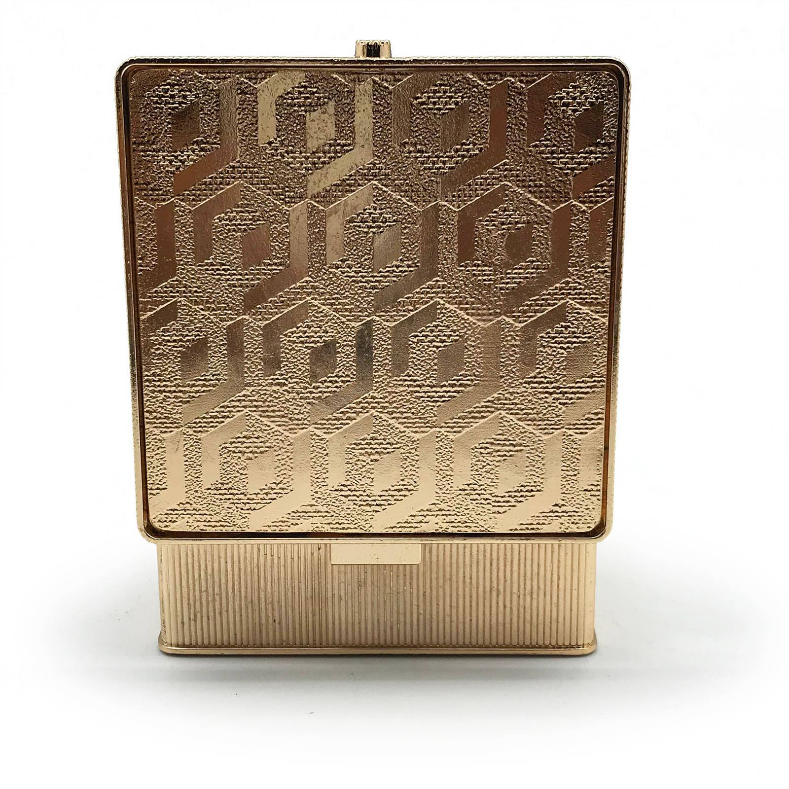 Handmade Zinc Photo Frame Royal 40453-44Ai0 - Photo Frames - ebarza Furniture UAE | Shop Modern Furniture in Abu Dhabi & Dubai - مفروشات ايبازرا في الامارات | تسوق اثاث عصري وديكورات مميزة في دبي وابوظبي