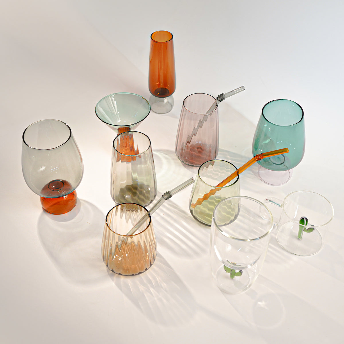 Purple highball glass by Beacon, 465ml drinkware with a sleek design perfect for cocktails and beverages.
