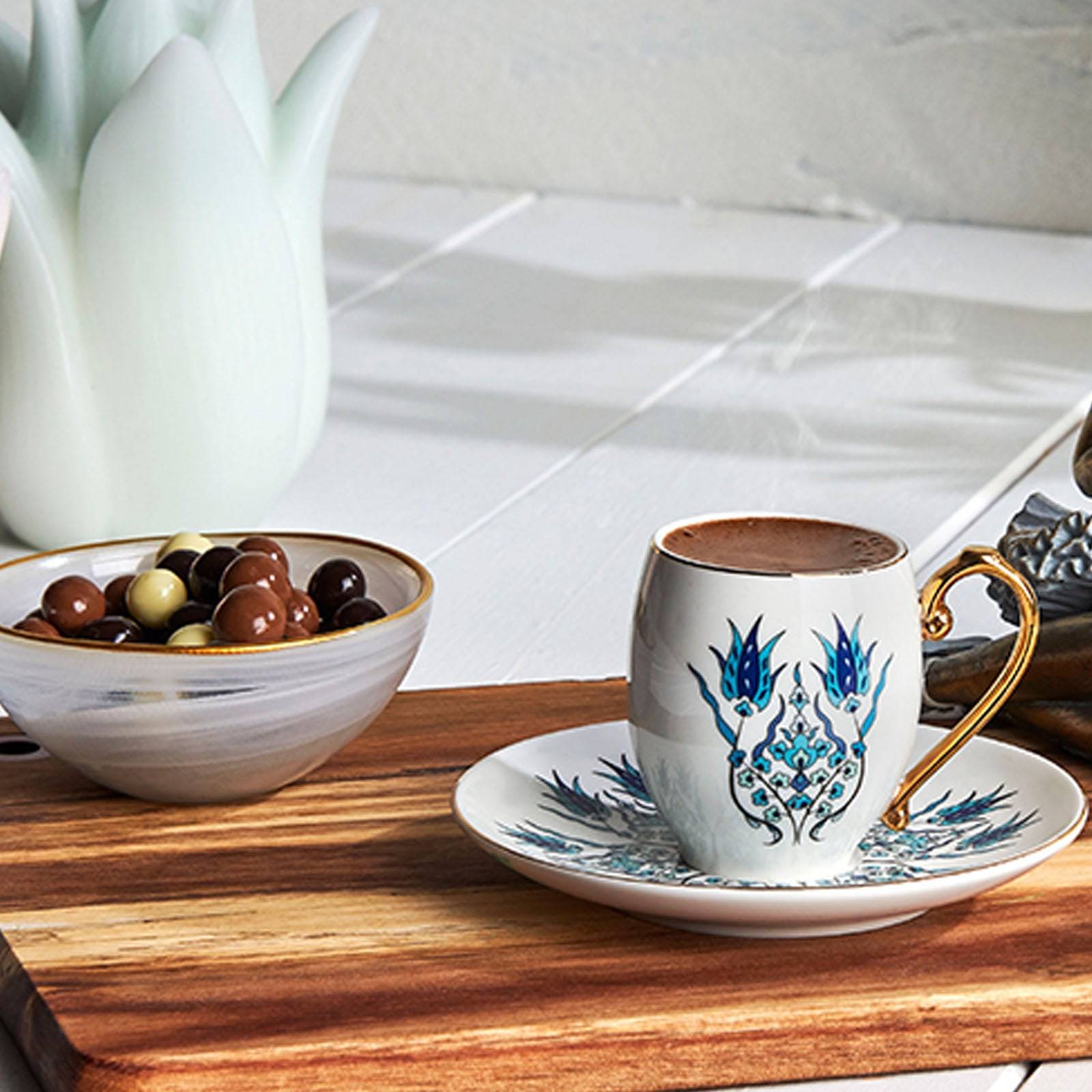 İznik Set Of 6 Coffee Cup And Plates   153.01.05.4275 -  Coffee Sets | طقم 6 فناجين وصحون قهوة أي زينك - ebarza Furniture UAE | Shop Modern Furniture in Abu Dhabi & Dubai - مفروشات ايبازرا في الامارات | تسوق اثاث عصري وديكورات مميزة في دبي وابوظبي