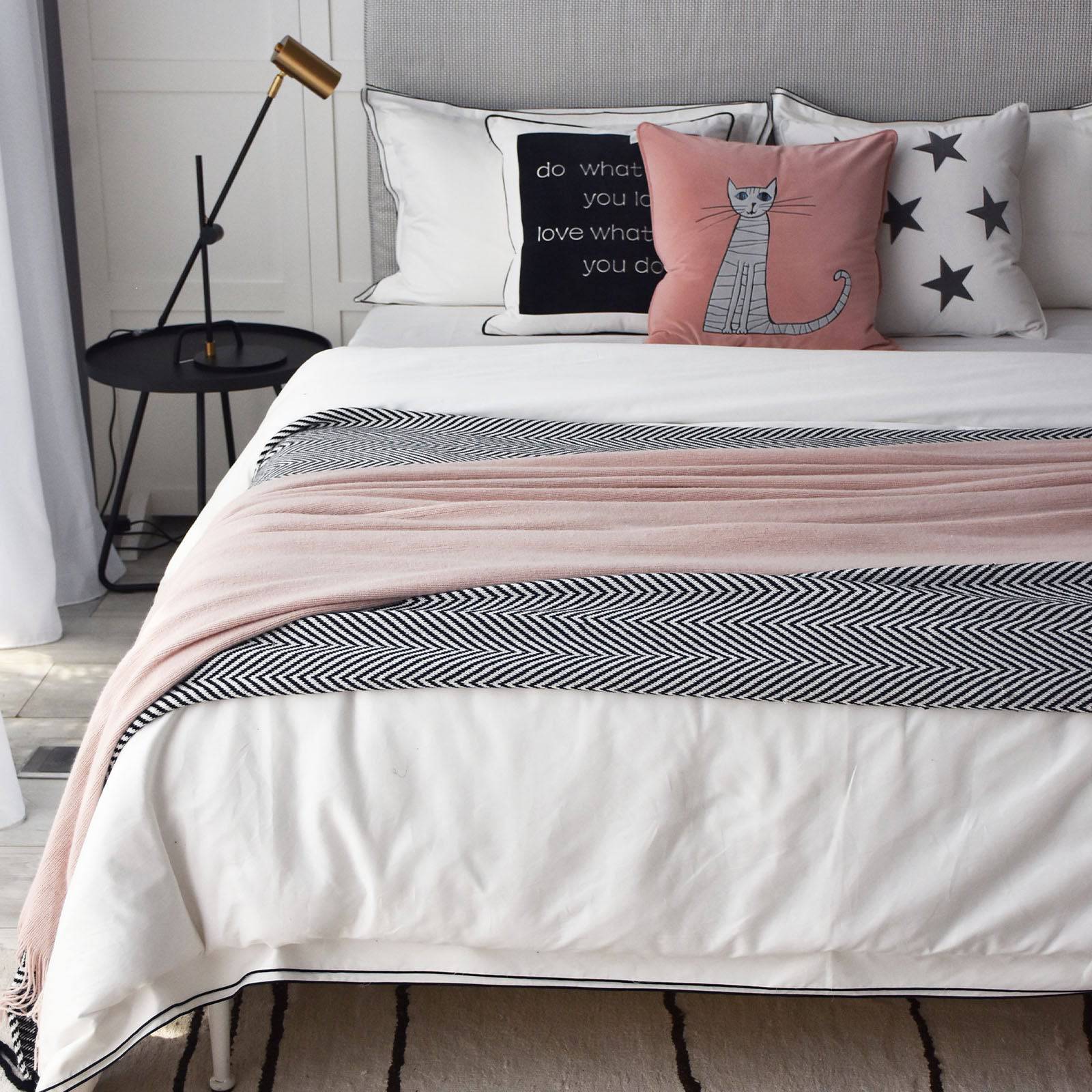 As Is - Jura Full Bedding Set Ebb-021 - DISPLAY ITEM - ebarza Furniture UAE | Shop Modern Furniture in Abu Dhabi & Dubai - مفروشات ايبازرا في الامارات | تسوق اثاث عصري وديكورات مميزة في دبي وابوظبي