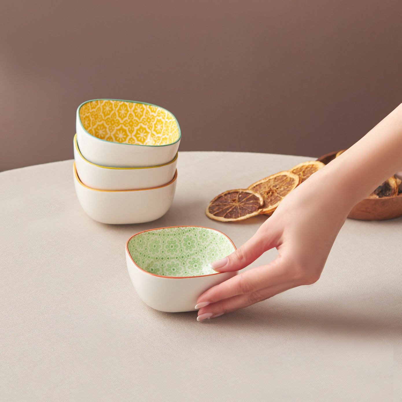 Karaca Floral Green Square Snack Bowl 10 cm 153.03.08.2983 - Bowls - ebarza Furniture UAE | Shop Modern Furniture in Abu Dhabi & Dubai - مفروشات ايبازرا في الامارات | تسوق اثاث عصري وديكورات مميزة في دبي وابوظبي