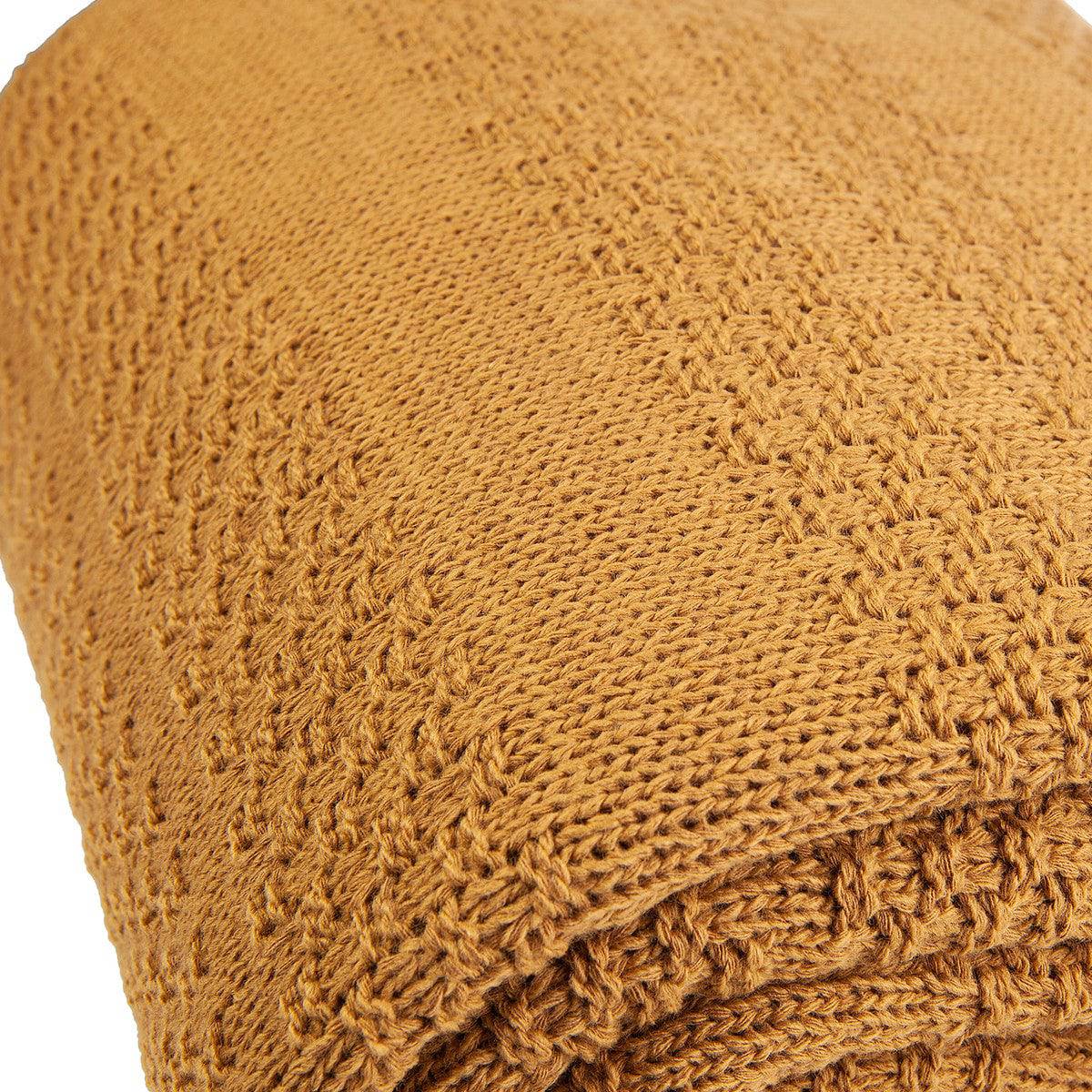 Karaca Home Charm Bold Mustard Double Knitted Blanket 200.17.01.0270 - Blankets - ebarza Furniture UAE | Shop Modern Furniture in Abu Dhabi & Dubai - مفروشات ايبازرا في الامارات | تسوق اثاث عصري وديكورات مميزة في دبي وابوظبي
