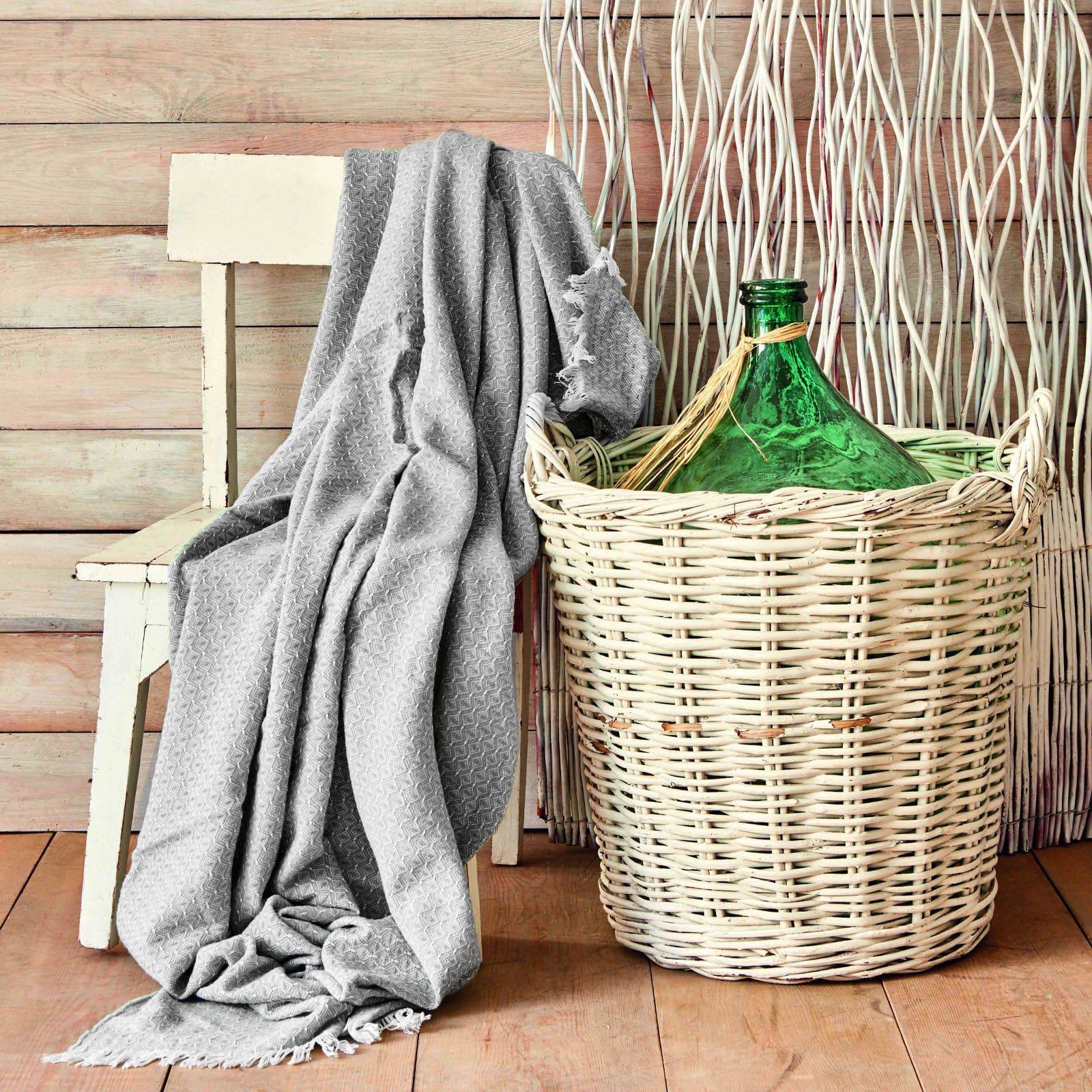 Karaca Home Silvio Water Green Double Cotton Pike 200.16.01.0204 - Blankets - ebarza Furniture UAE | Shop Modern Furniture in Abu Dhabi & Dubai - مفروشات ايبازرا في الامارات | تسوق اثاث عصري وديكورات مميزة في دبي وابوظبي