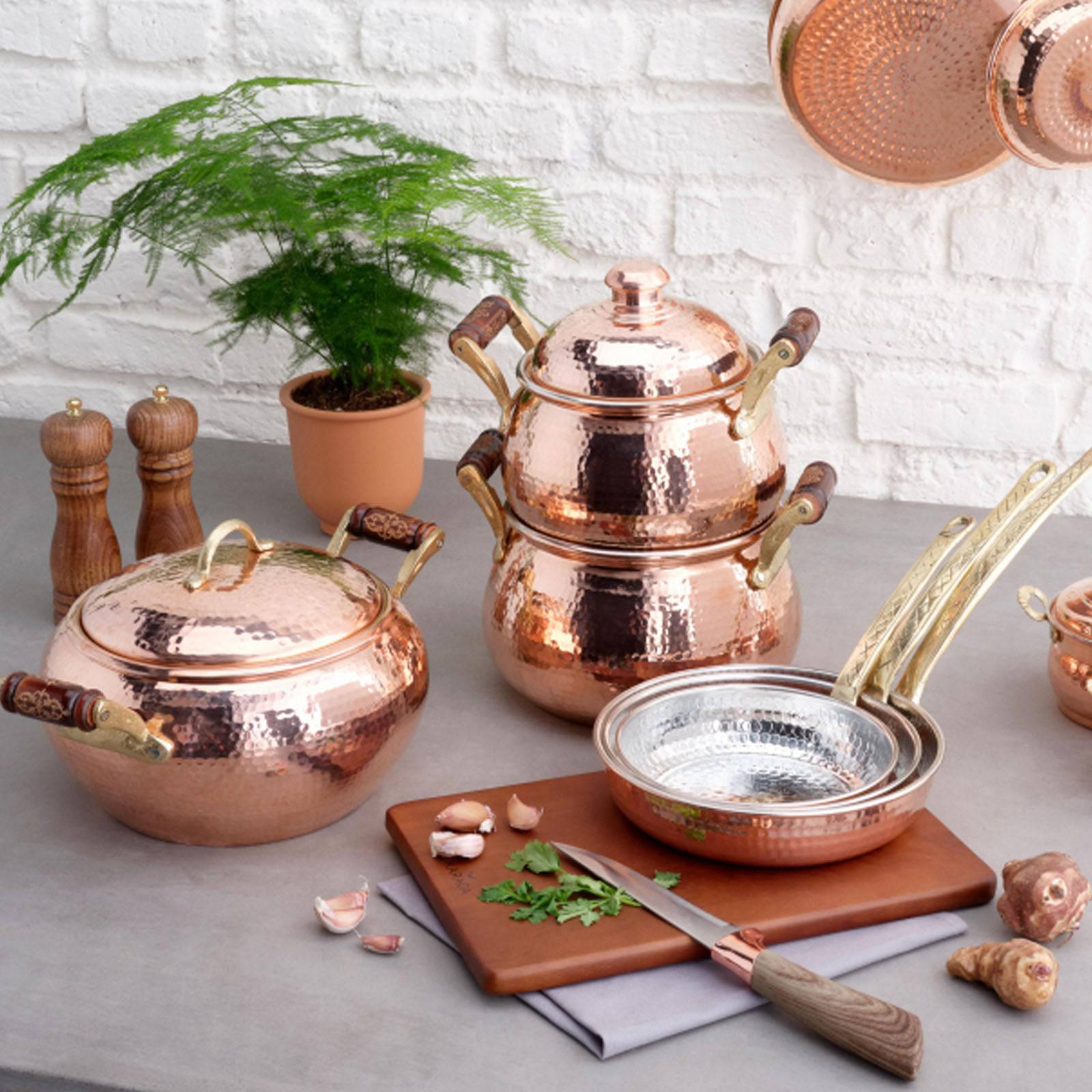 Karaca Mesopotamia Copper 20 Cm Cup Pot 153.03.08.0064 - Cookware Sets - ebarza Furniture UAE | Shop Modern Furniture in Abu Dhabi & Dubai - مفروشات ايبازرا في الامارات | تسوق اثاث عصري وديكورات مميزة في دبي وابوظبي