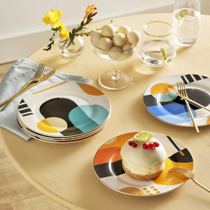 Karaca Puzzle Cake Set for 6 persons with 19 cm diameter, includes matching plates and utensils for serving cake.