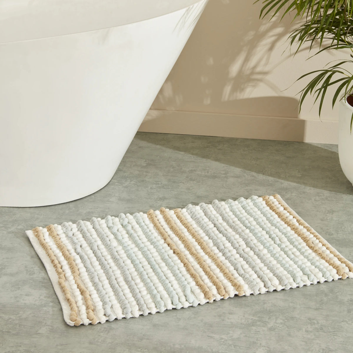 Karaca Sarah Anderson Stacey Bath Mat 60x90 cm Beige 160.22.11.0011 - Bath Mats - ebarza Furniture UAE | Shop Modern Furniture in Abu Dhabi & Dubai - مفروشات ايبازرا في الامارات | تسوق اثاث عصري وديكورات مميزة في دبي وابوظبي