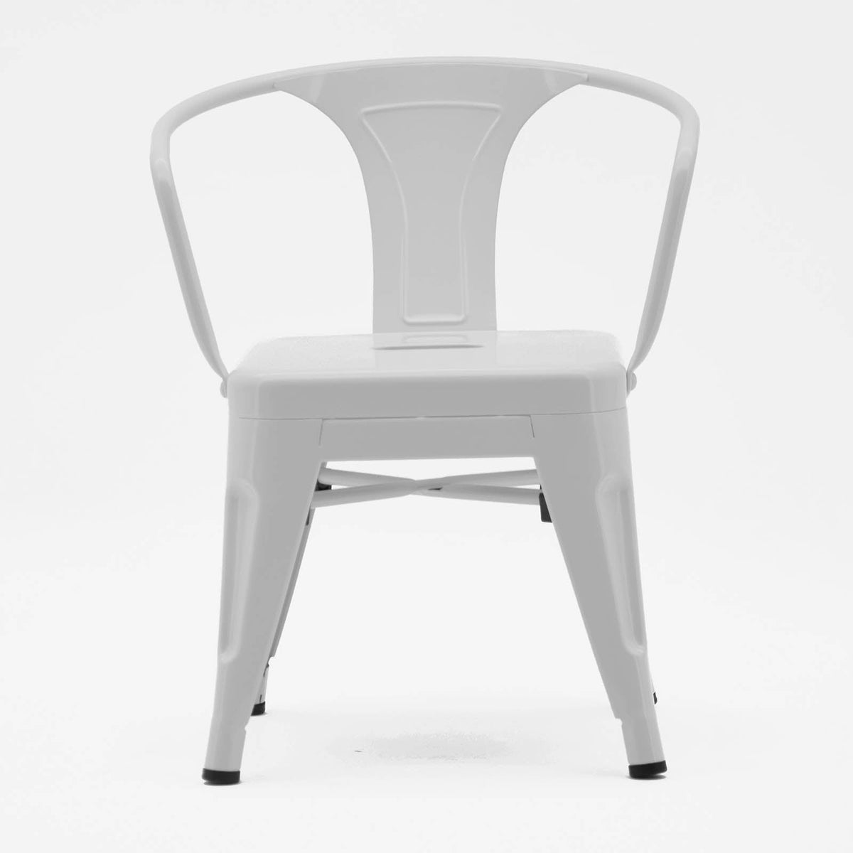 Display of a metal kids chair by RUDI, model K01-W, featuring a sturdy frame and colorful design suitable for children.