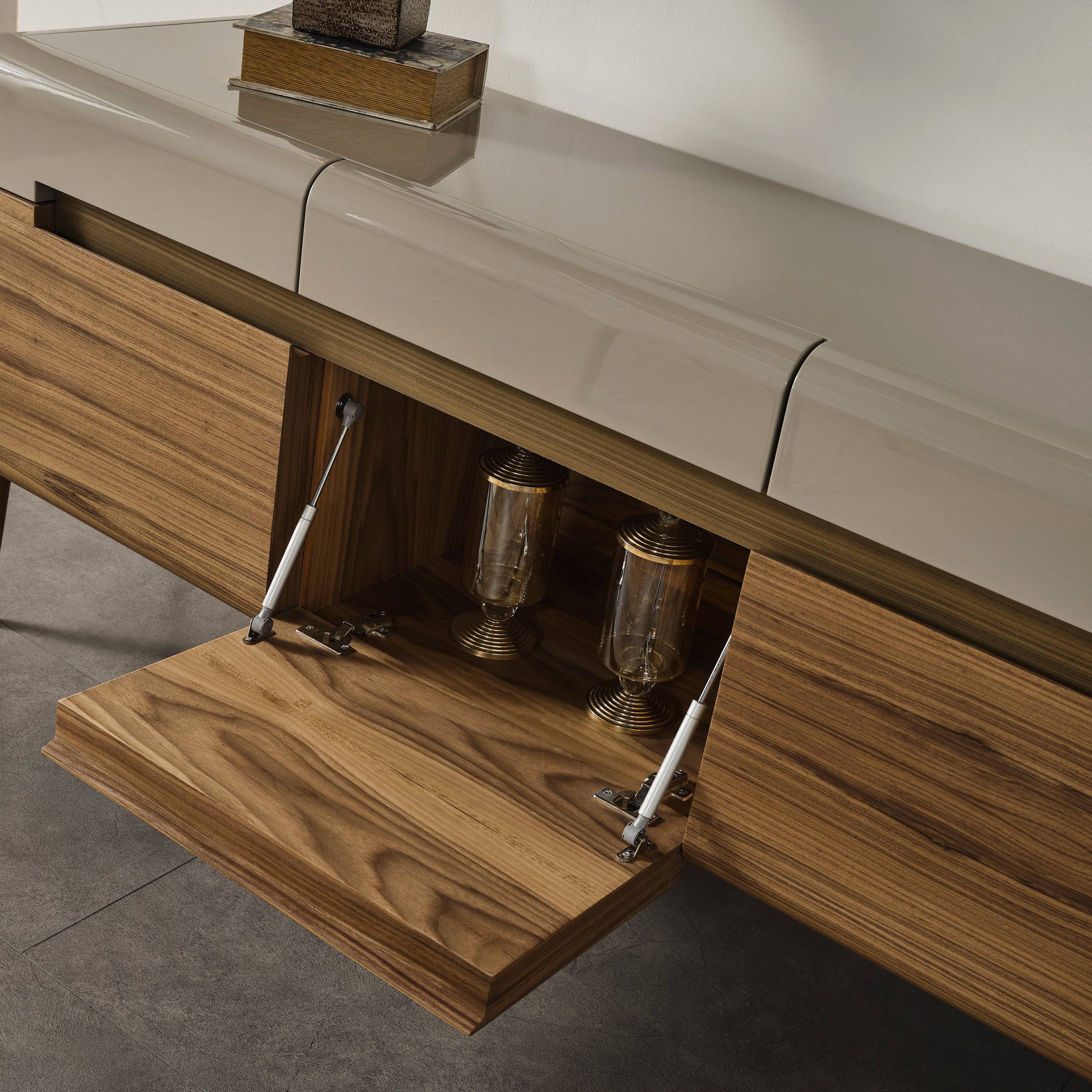 Display Item - Lucca Kristal Sideboard And Mirror Krstl-Lucasb-Nakheel - DISPLAY ITEM - ebarza Furniture UAE | Shop Modern Furniture in Abu Dhabi & Dubai - مفروشات ايبازرا في الامارات | تسوق اثاث عصري وديكورات مميزة في دبي وابوظبي