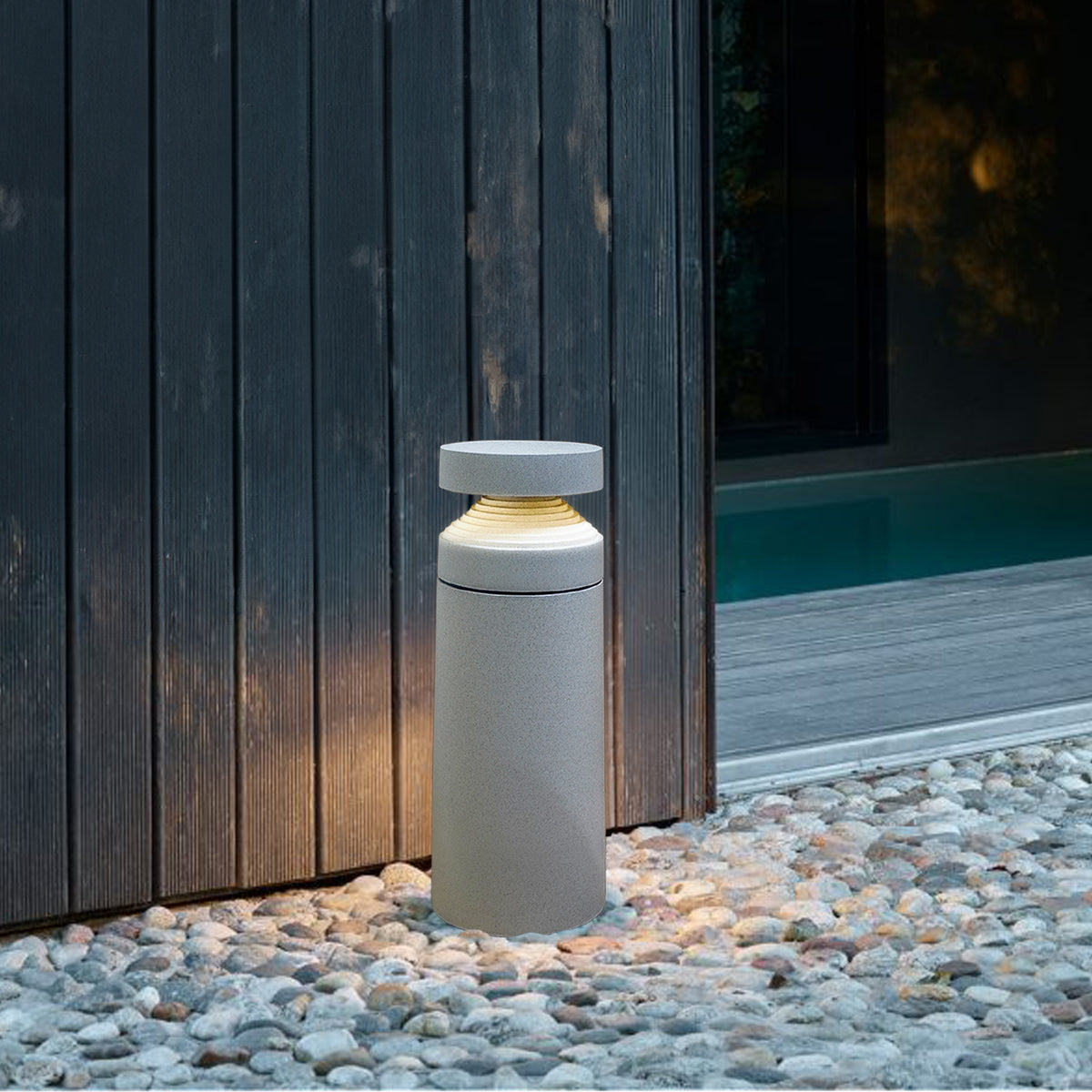 BEACON LUMILEDS outdoor LED lamp MO-7139W for outdoor lighting, featuring a sleek design and durable construction