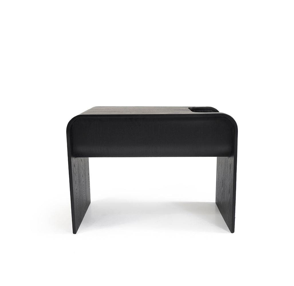 Matt Plywood And Veneer Side Table BP0639-Black - Side Tables - ebarza Furniture UAE | Shop Modern Furniture in Abu Dhabi & Dubai - مفروشات ايبازرا في الامارات | تسوق اثاث عصري وديكورات مميزة في دبي وابوظبي