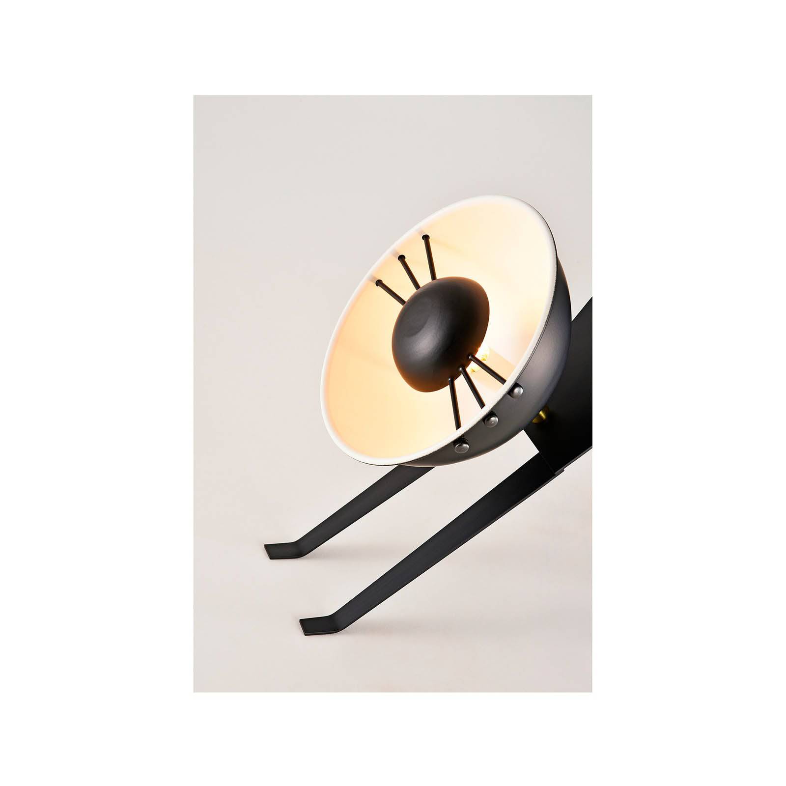 Miao Table Lamp Cl1199A -  Desk\table Lamps | مصباح طاولة مياو - ebarza Furniture UAE | Shop Modern Furniture in Abu Dhabi & Dubai - مفروشات ايبازرا في الامارات | تسوق اثاث عصري وديكورات مميزة في دبي وابوظبي