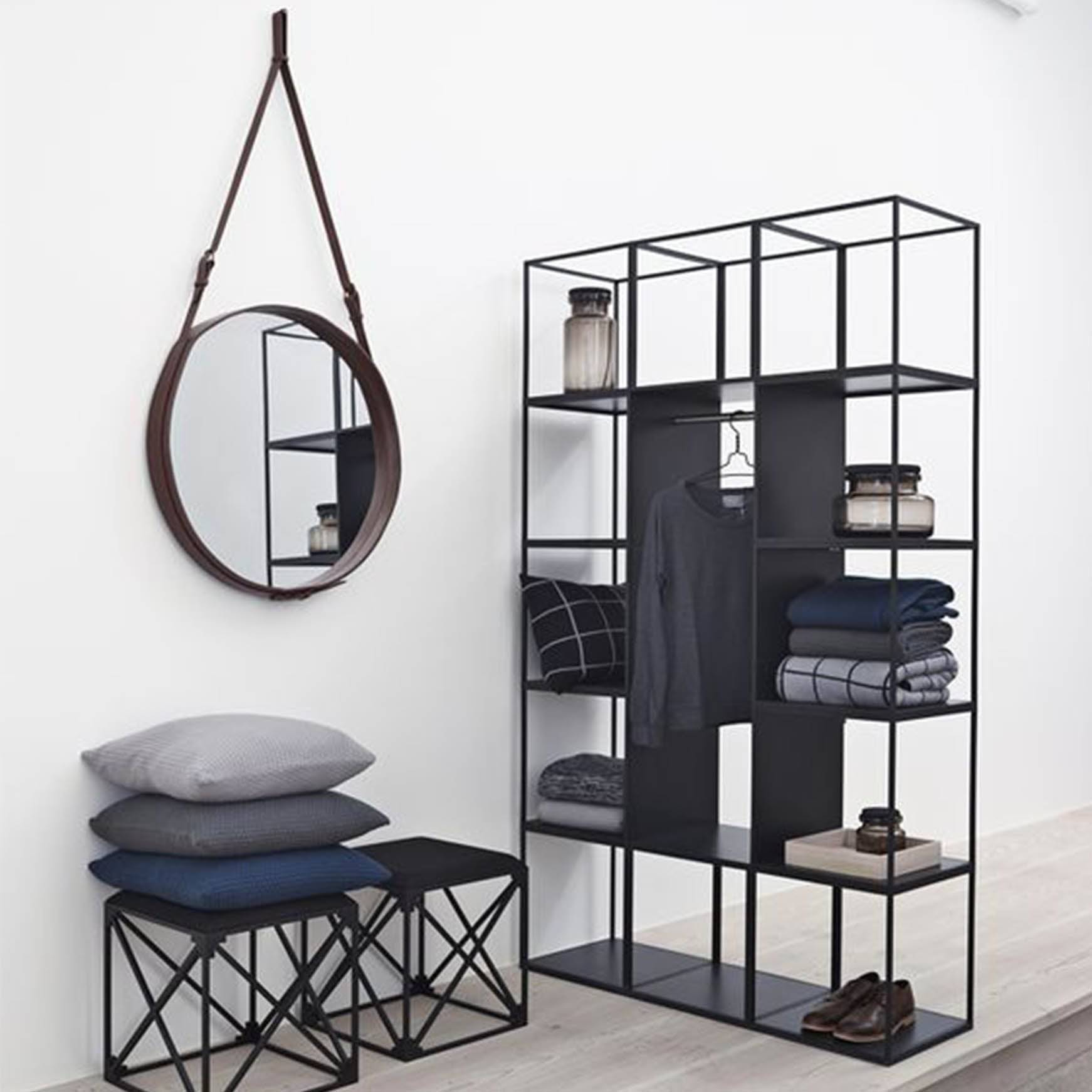 Mid Century French Style Mirror 70Cm Oa-5672-3-B - Mirrors - ebarza Furniture UAE | Shop Modern Furniture in Abu Dhabi & Dubai - مفروشات ايبازرا في الامارات | تسوق اثاث عصري وديكورات مميزة في دبي وابوظبي