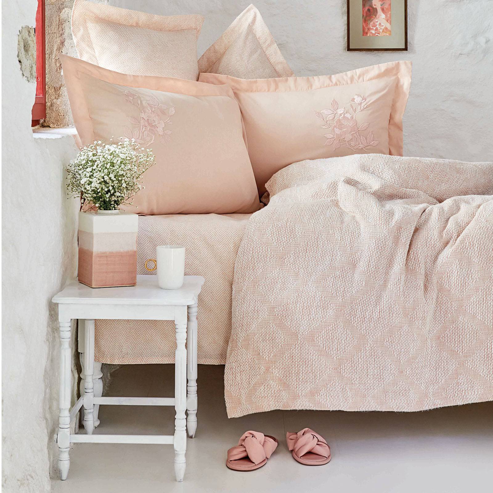 Miracle Blush Bedding Set 200.16.01.0052 - Bedding - ebarza Furniture UAE | Shop Modern Furniture in Abu Dhabi & Dubai - مفروشات ايبازرا في الامارات | تسوق اثاث عصري وديكورات مميزة في دبي وابوظبي