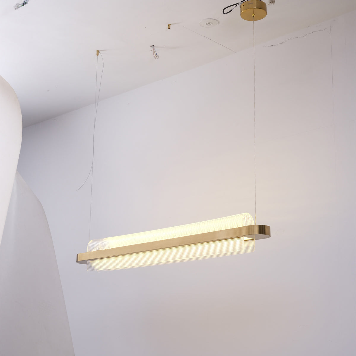 BEACON Molten Pearl Pendant Lamp CY-DD-1061 hanging light with a smooth, molten pearl finish, ideal for modern interior decor.