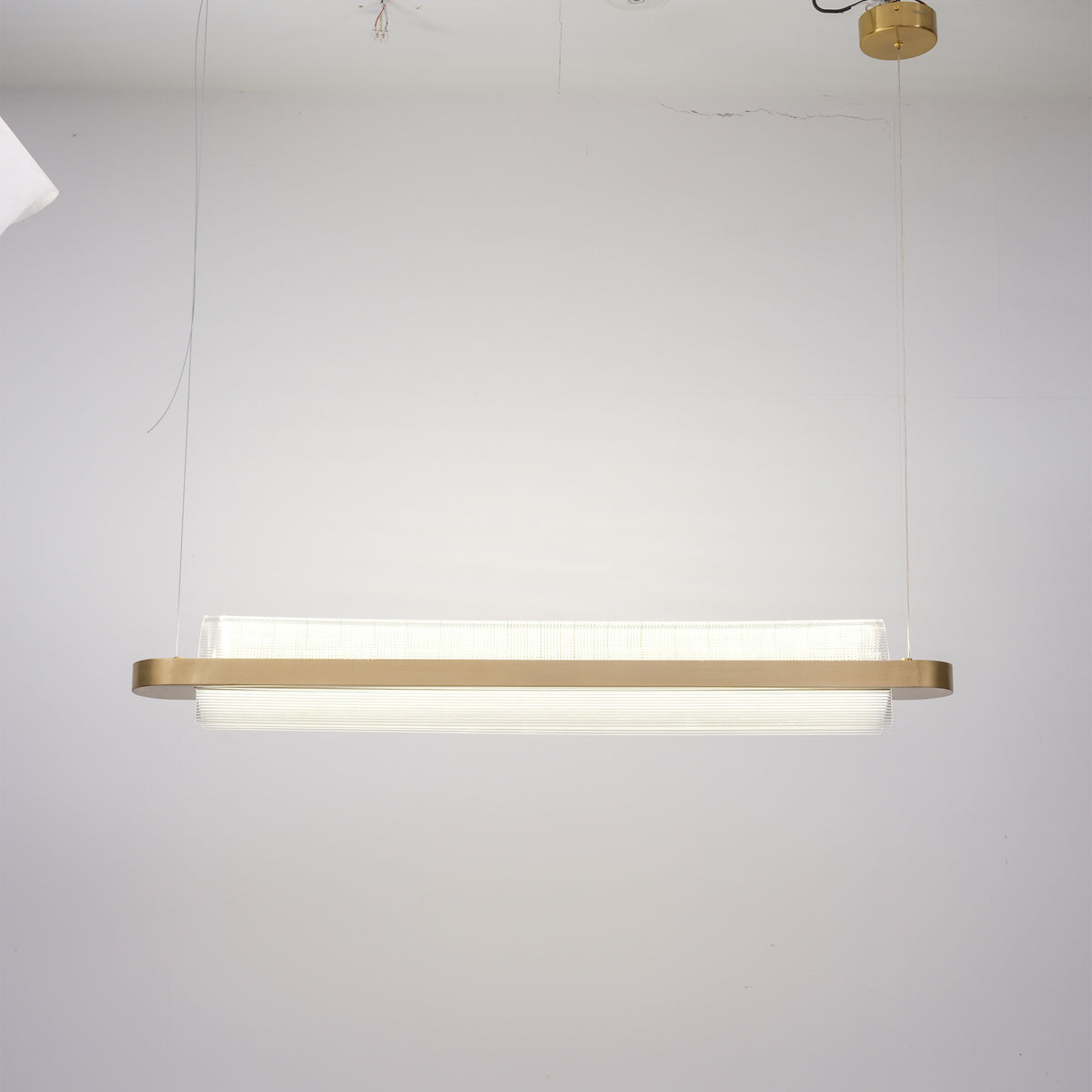 BEACON Molten Pearl Pendant Lamp CY-DD-1061, stylish pendant lighting fixture with a glossy molten pearl finish.