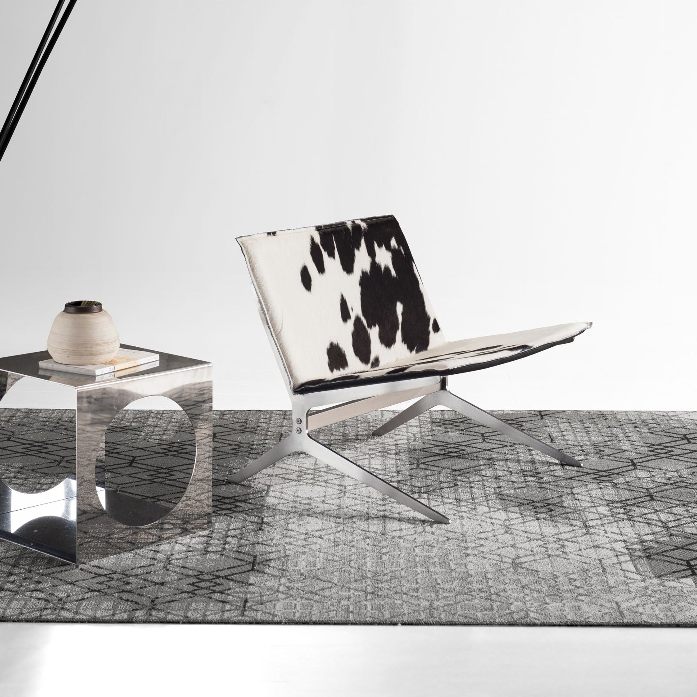 Mustang Cowhide Lounge Chair LC060 - Lounge Chairs - ebarza Furniture UAE | Shop Modern Furniture in Abu Dhabi & Dubai - مفروشات ايبازرا في الامارات | تسوق اثاث عصري وديكورات مميزة في دبي وابوظبي