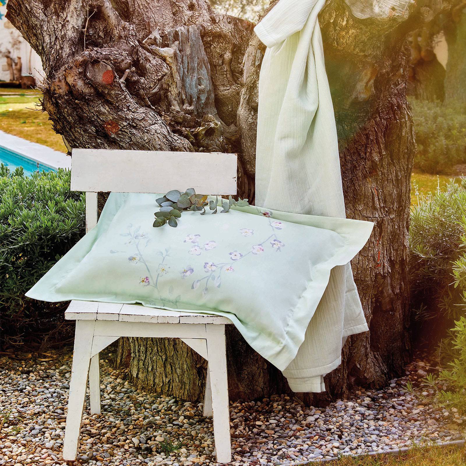 Nadia Yesil Saten Bedding Set 200.16.01.0086 - Bedding - ebarza Furniture UAE | Shop Modern Furniture in Abu Dhabi & Dubai - مفروشات ايبازرا في الامارات | تسوق اثاث عصري وديكورات مميزة في دبي وابوظبي