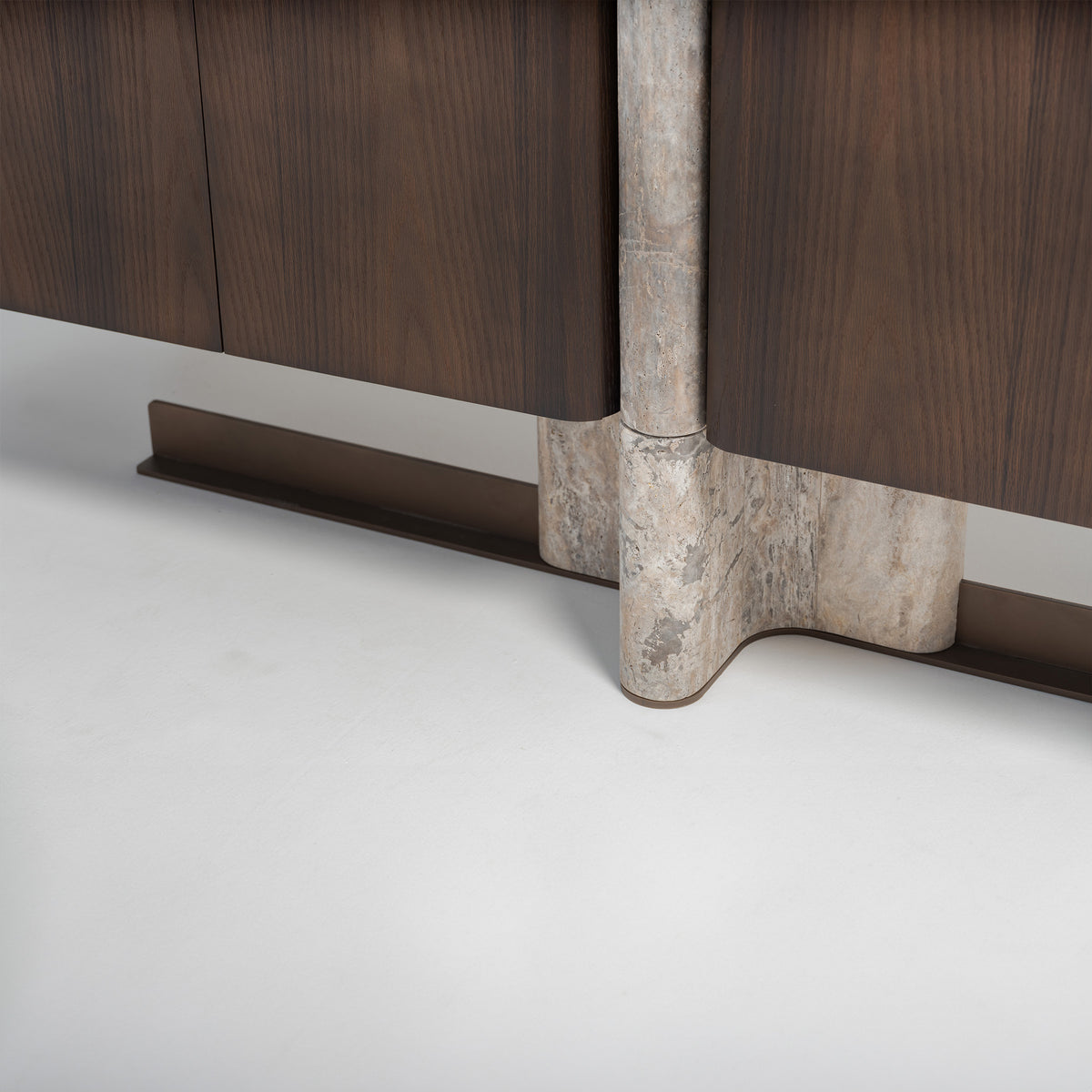 HOMAGE KOLTUK ODEON CONSOLE OD-Console001 sideboard with sleek wooden finish and modern design for living room storage.