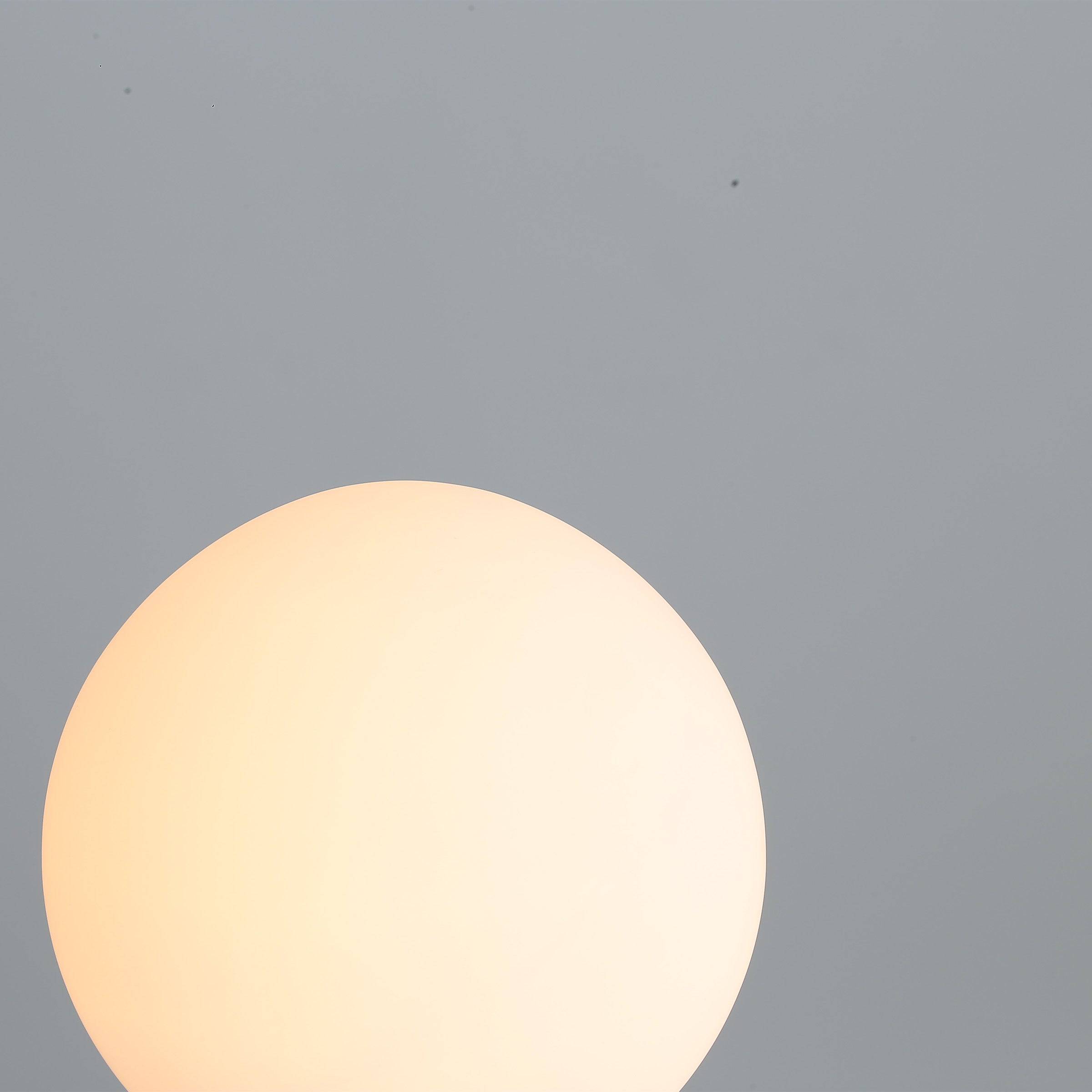 Opal Glass Shade With Black Marble Base Table Lamp 8709T-Bk - Desk\table Lamps - ebarza Furniture UAE | Shop Modern Furniture in Abu Dhabi & Dubai - مفروشات ايبازرا في الامارات | تسوق اثاث عصري وديكورات مميزة في دبي وابوظبي