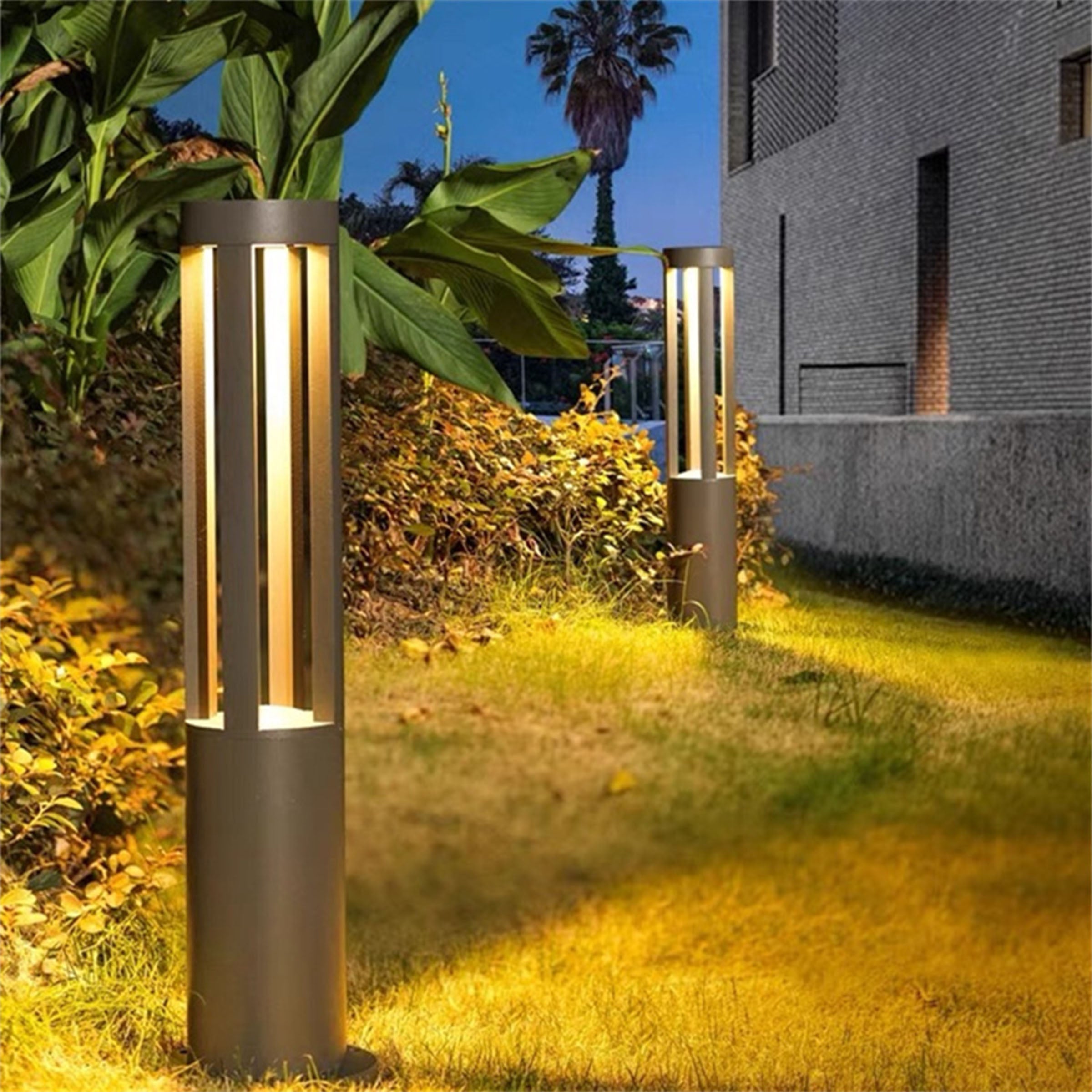 Outdoor Lawn Light HTD-K-2901 - Outdoor lightings - ebarza Furniture UAE | Shop Modern Furniture in Abu Dhabi & Dubai - مفروشات ايبازرا في الامارات | تسوق اثاث عصري وديكورات مميزة في دبي وابوظبي