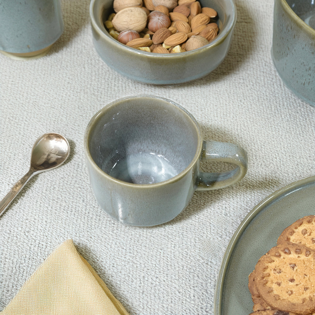 BEACON Passifoy coffee and tea mug, ceramic mug with a smooth finish, ideal for hot beverages and daily use.