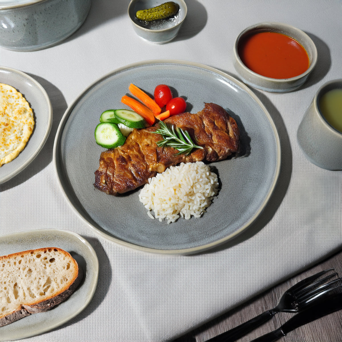 BEACON Passifoy Dinner Plate HZ2464-S, round ceramic plate with a smooth white finish for serving meals.